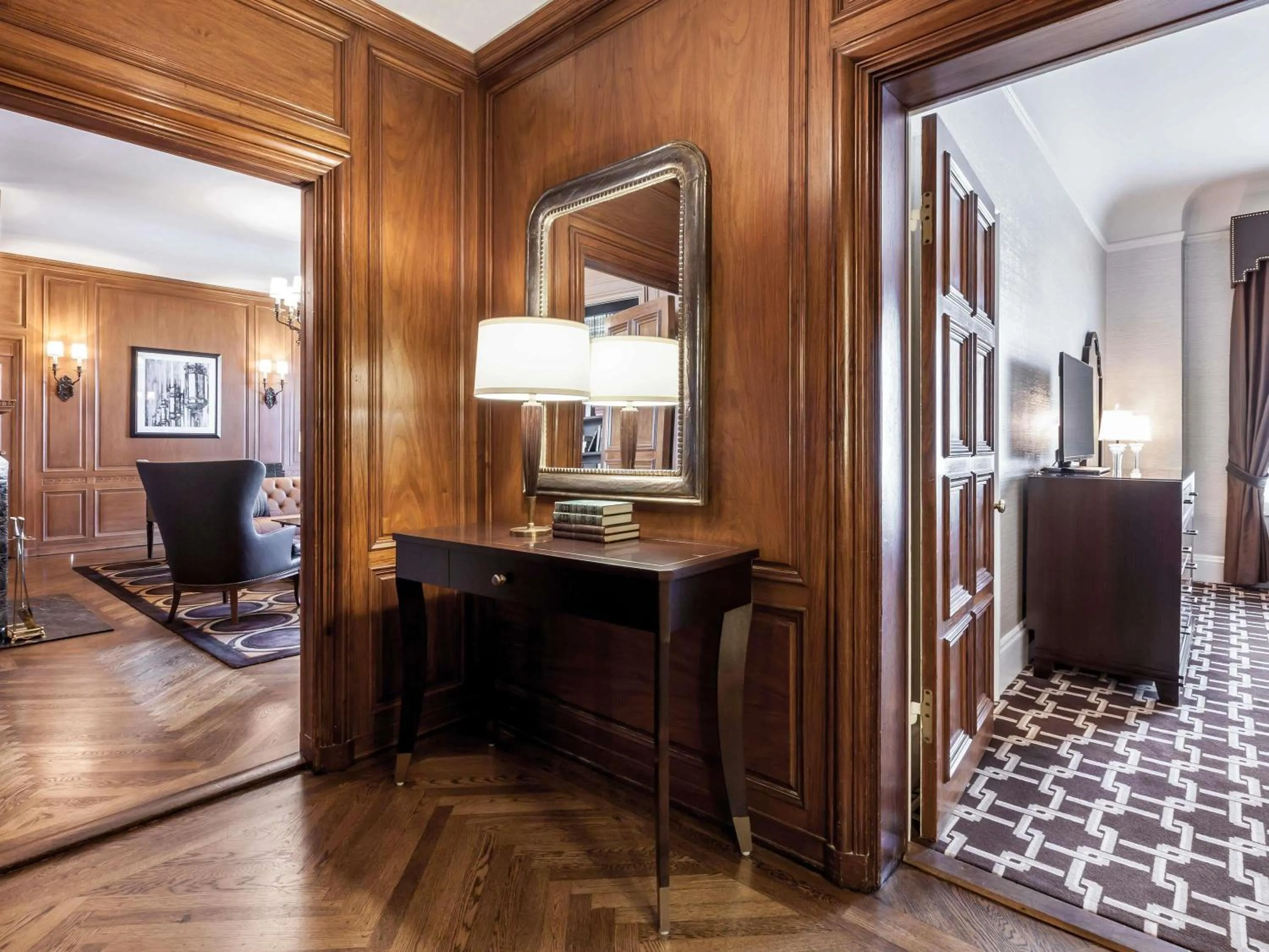 Bedroom in Fairmont San Francisco