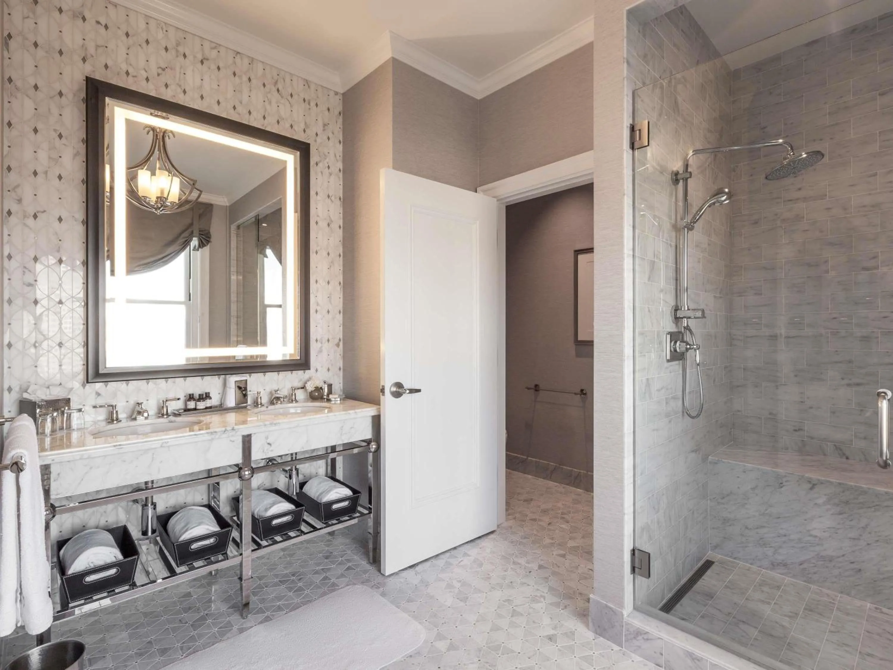 Bedroom in Fairmont San Francisco