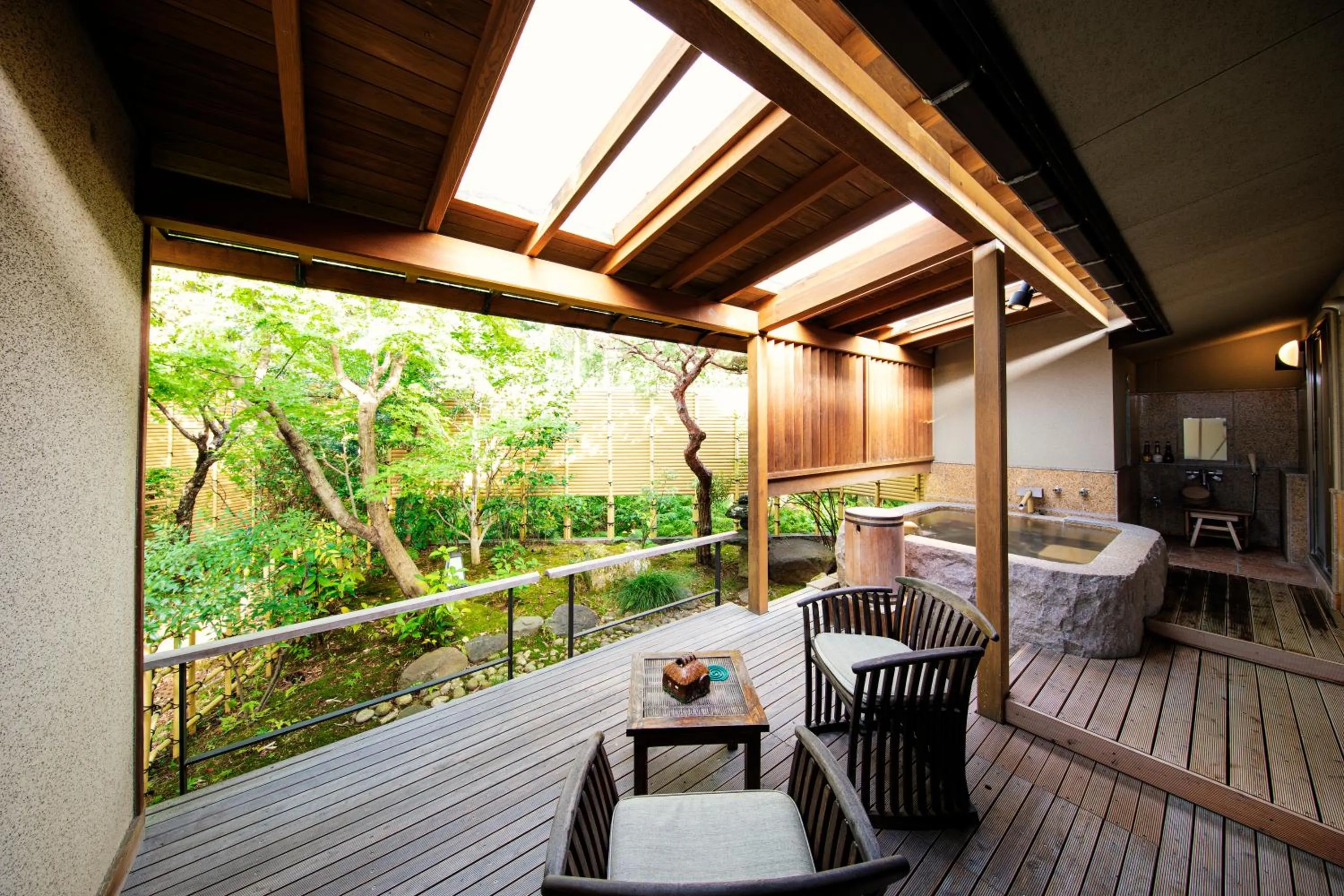 Shower in Yumeguri no Yado Yoshiharu