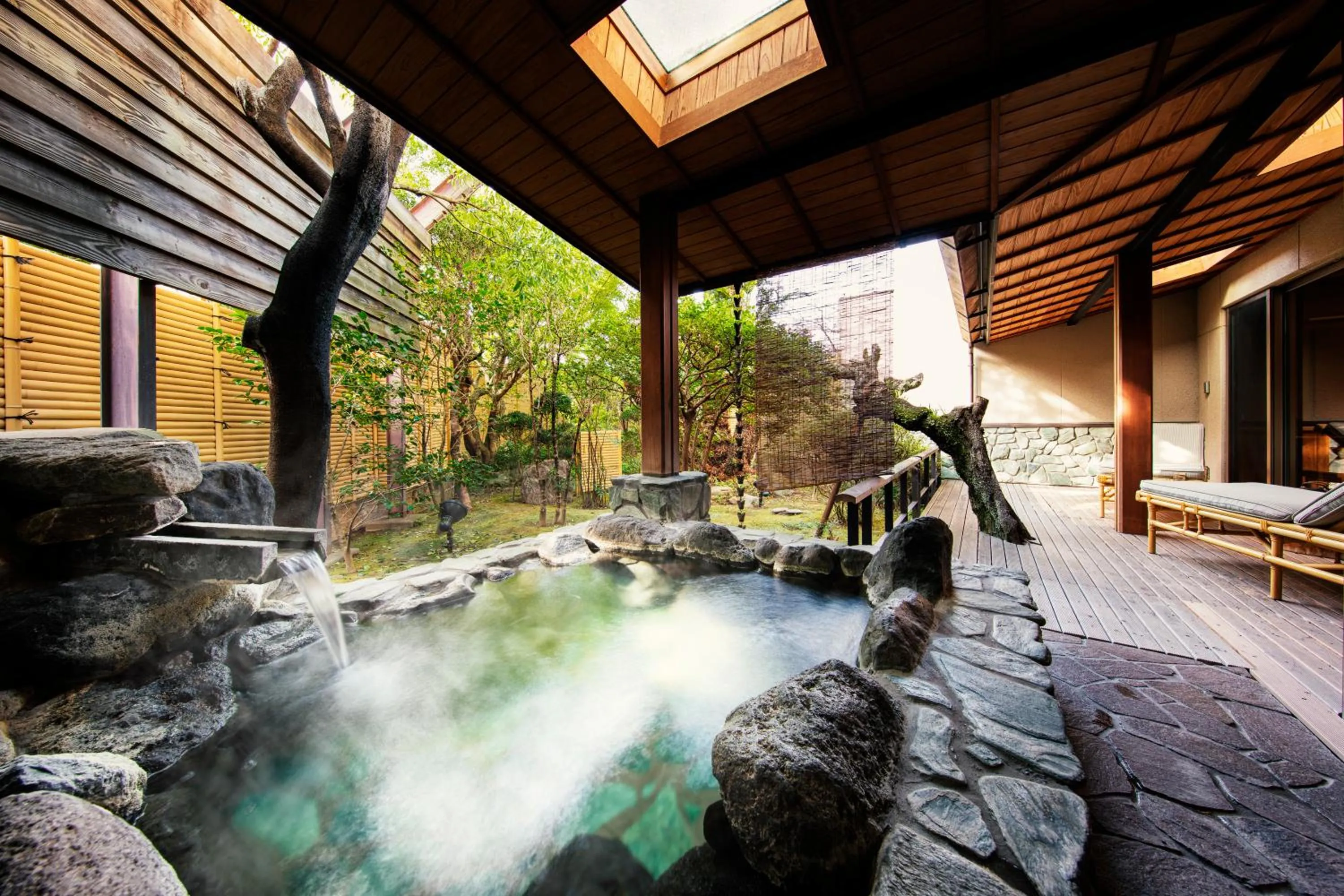 Garden in Yumeguri no Yado Yoshiharu