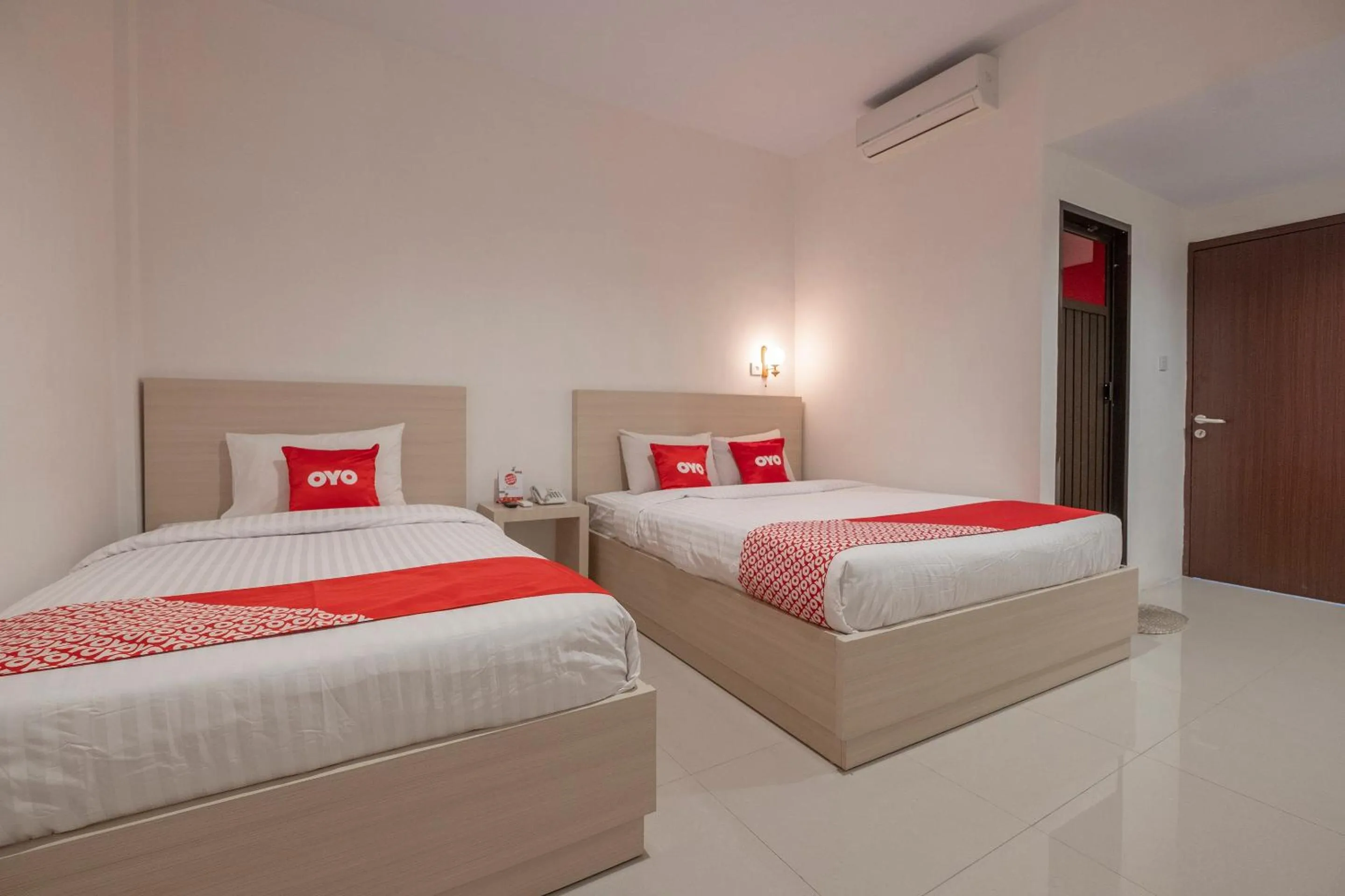 Bedroom in OYO 1633 Hotel Darma Nusantara 3