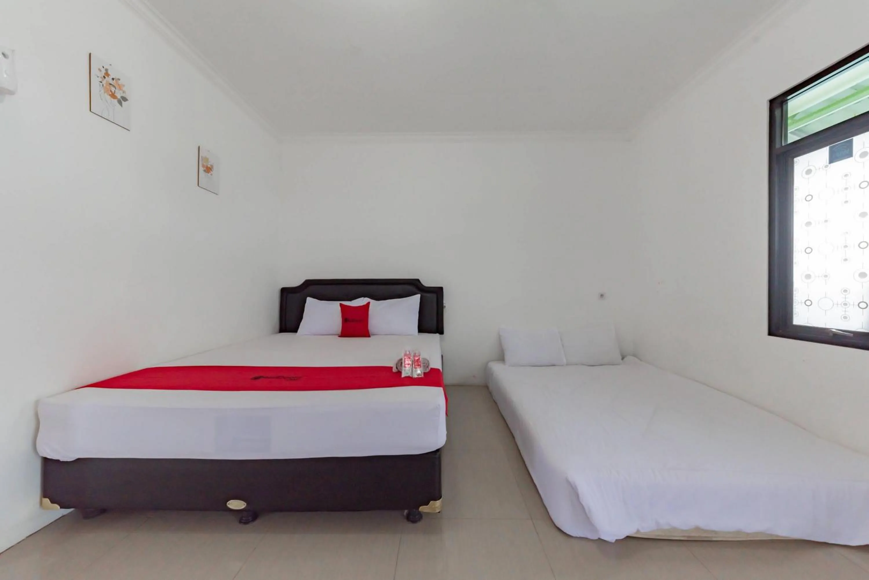 Bedroom, Bed in RedDoorz Resort Syariah @ Jaya Tirta Abadi