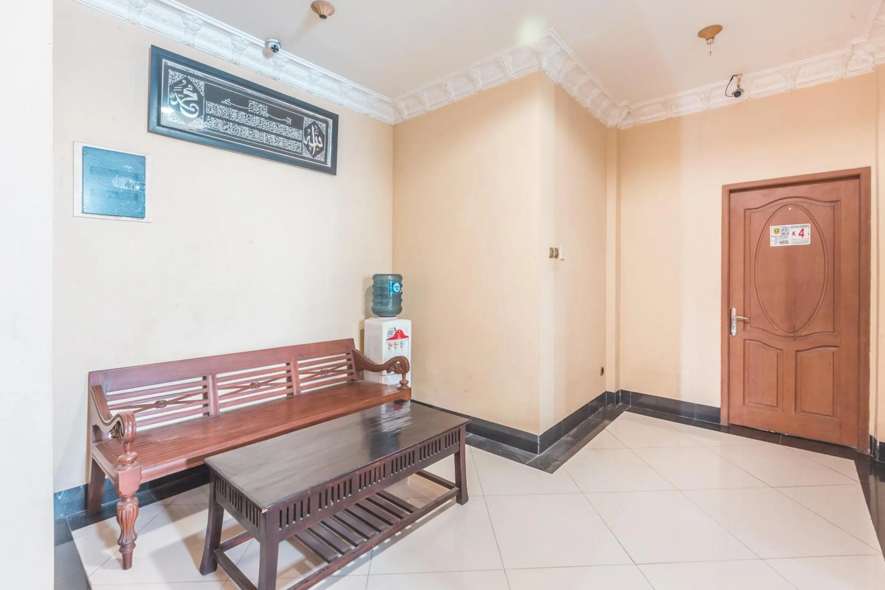Lobby or reception in SUPER OYO 1640 Fallinda Hotel