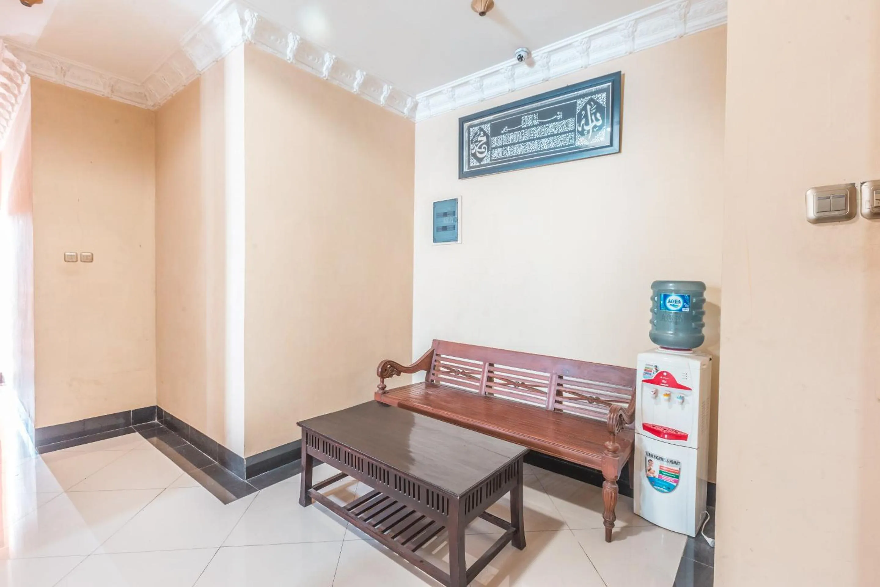 Lobby or reception in SUPER OYO 1640 Fallinda Hotel