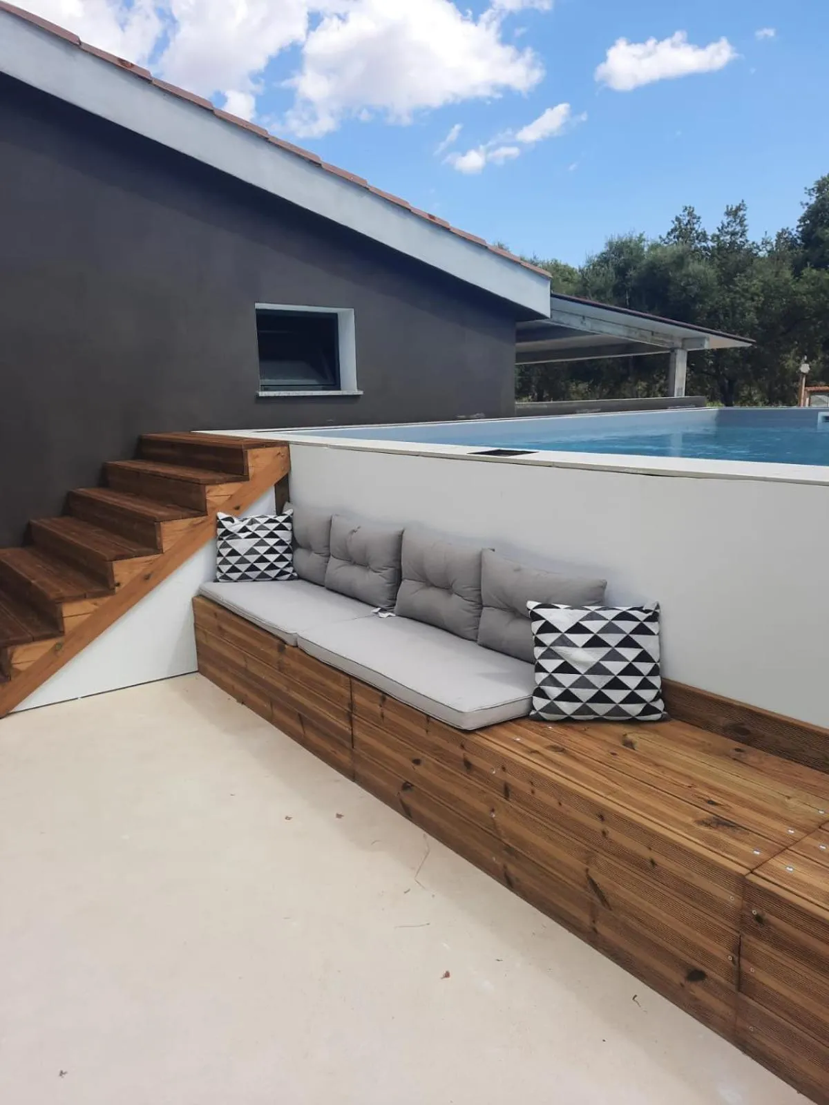 Swimming pool in Regia Hotel