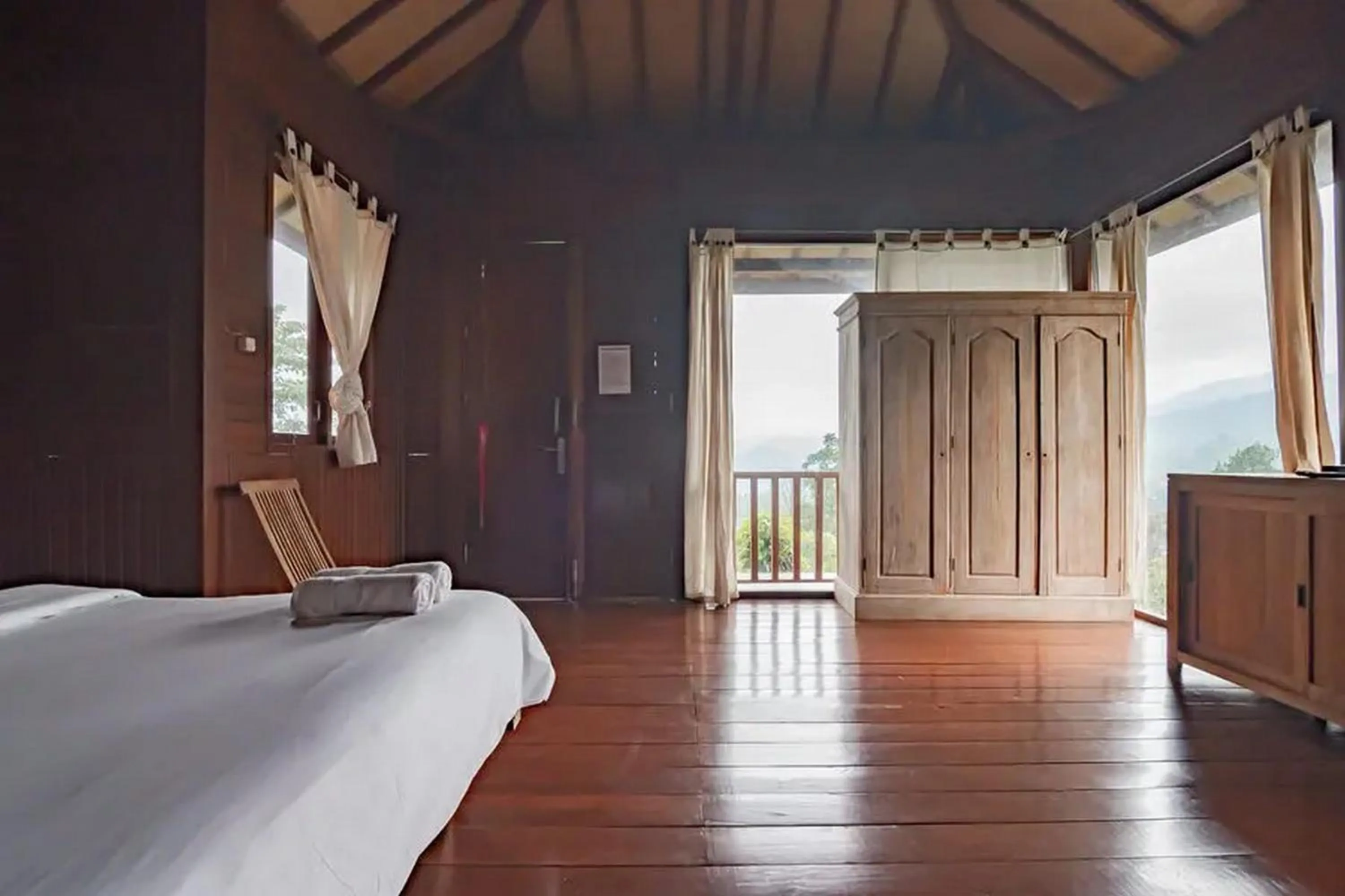 Bedroom, Bed in Kanaka Residence Mitra RedDoorz