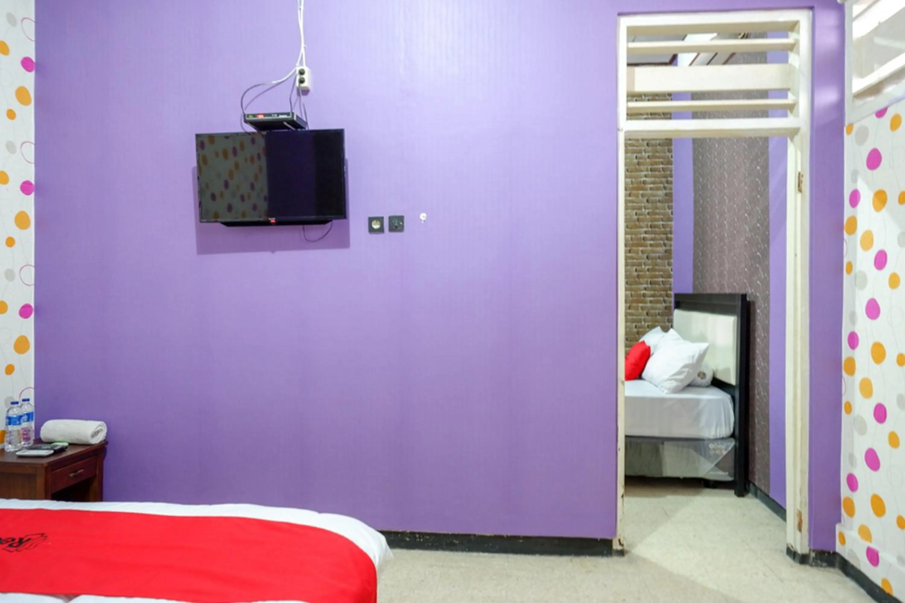Bedroom, Bed in RedDoorz near Stasiun Kebumen