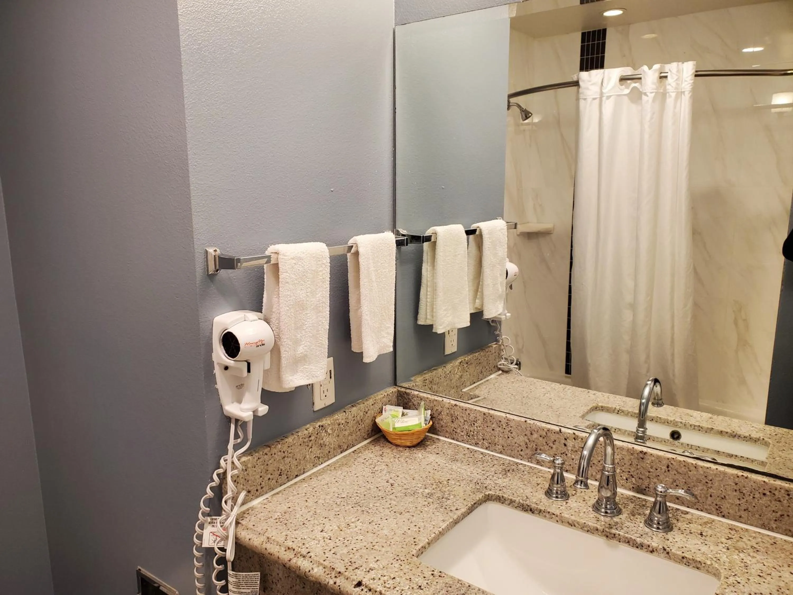 Bathroom in Ocean Surf Inn & Suites