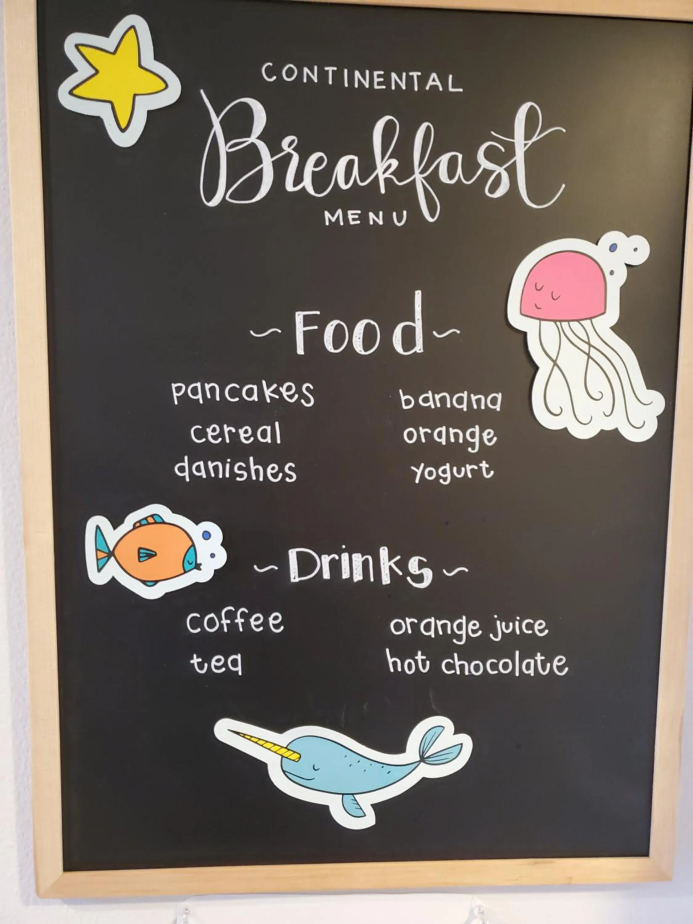 Breakfast in Ocean Surf Inn & Suites