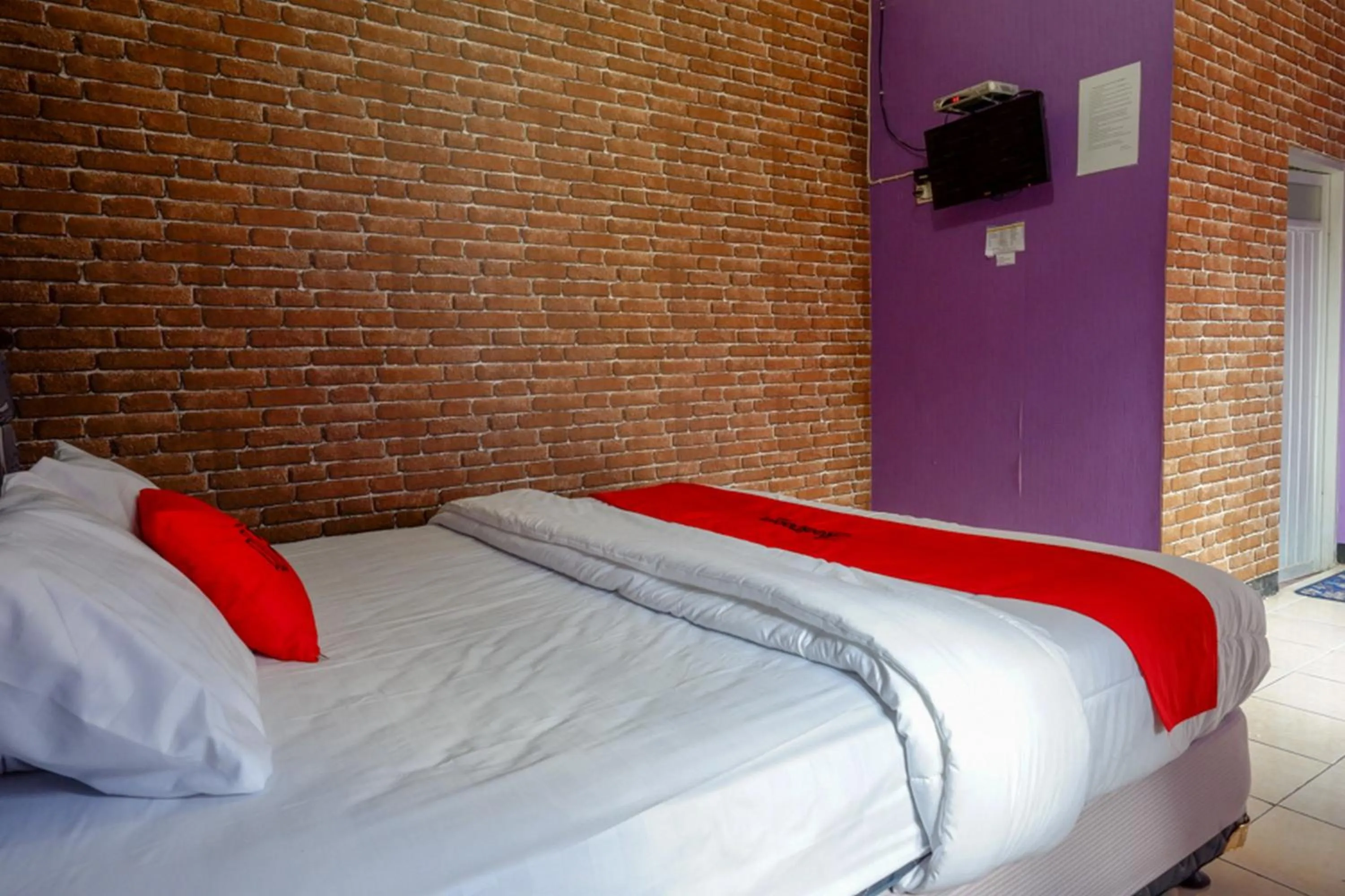 Bed in RedDoorz near RSUD Kebumen