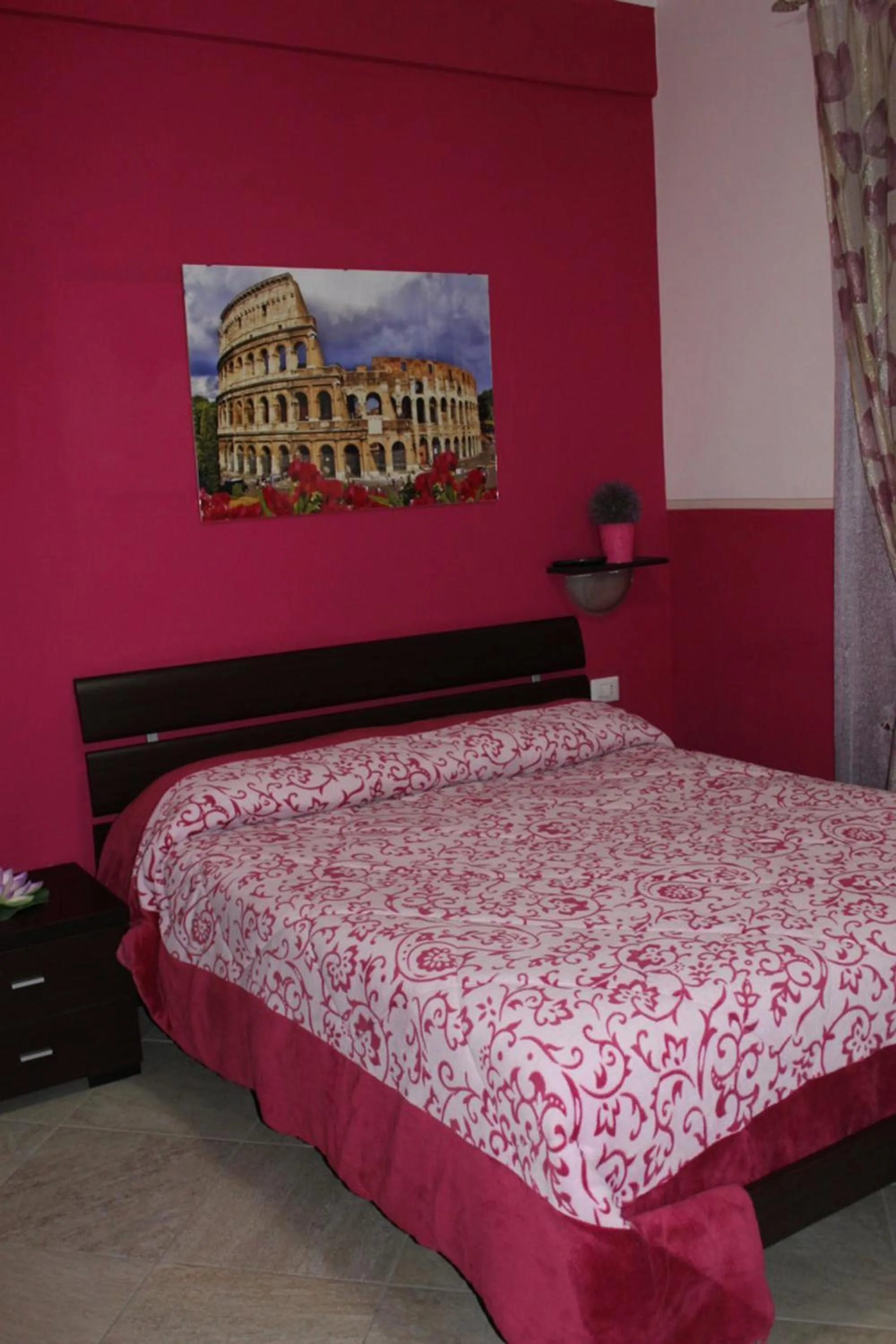 Bedroom, Bed in Aracoeli