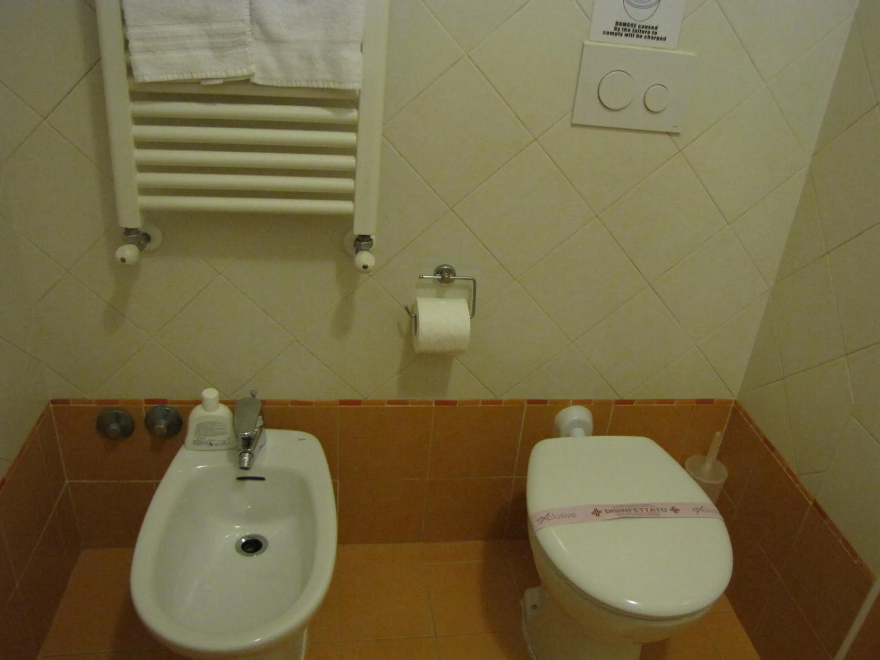 Bathroom in Aracoeli