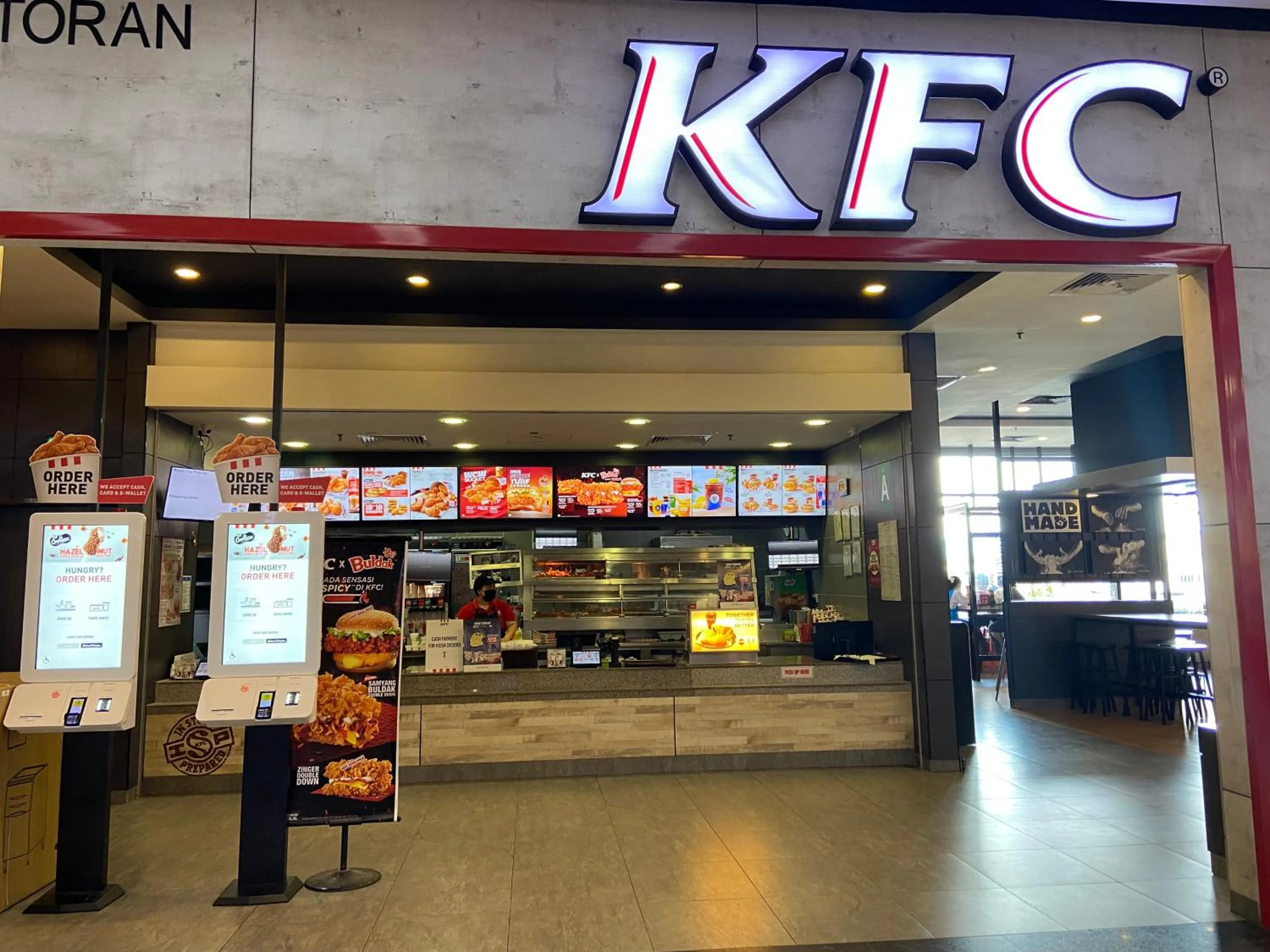 Property logo or sign in Imperial Suites at Boulevard Mall