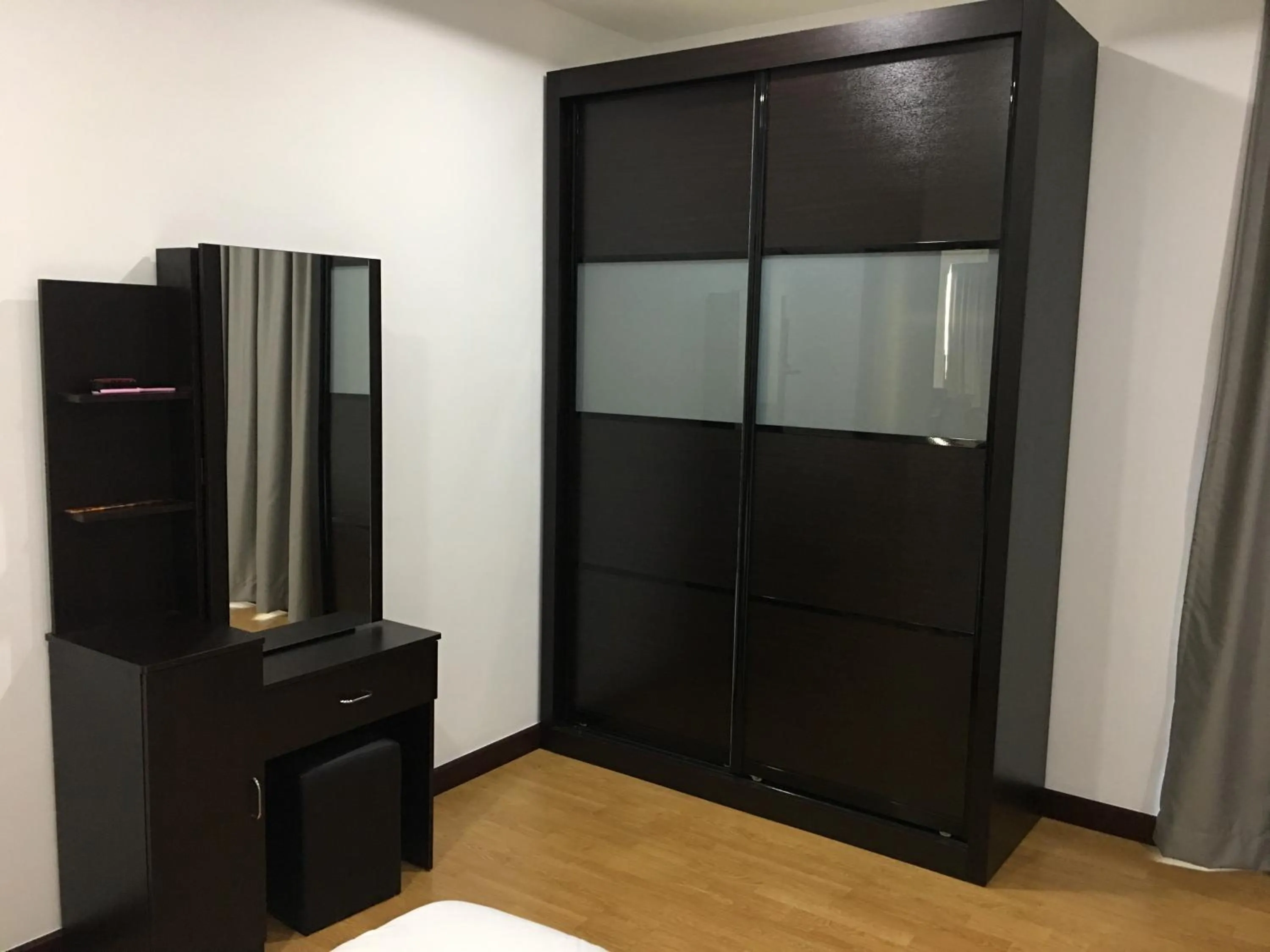 wardrobe in Imperial Suites at Boulevard Mall