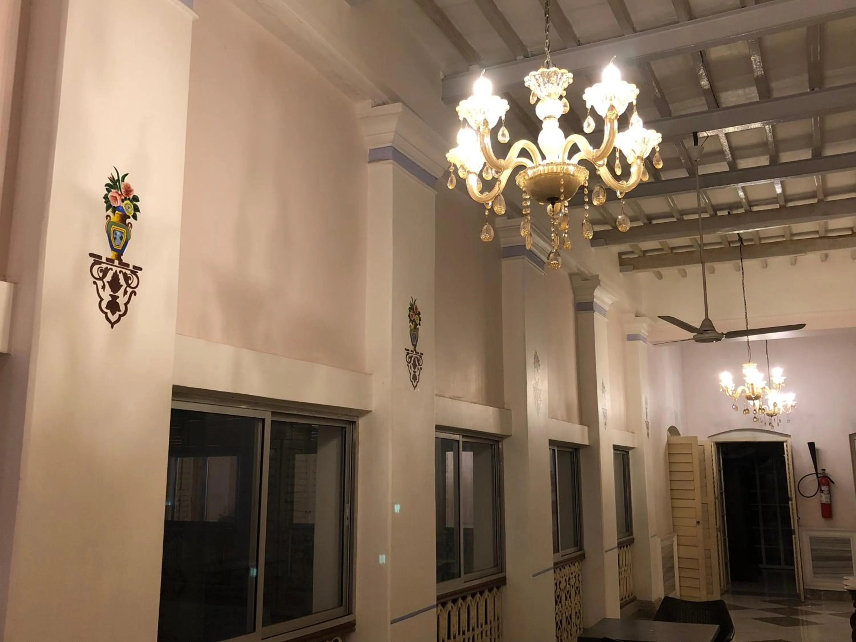 COSSIMBAZAR PALACE OF THE ROYS ( RAJBARI)