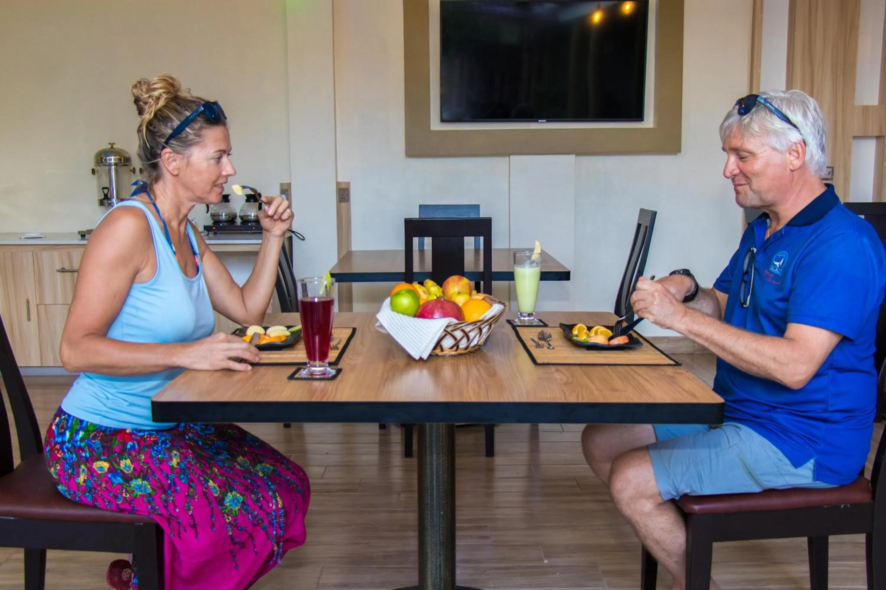 Restaurant/places to eat in Rosy Villa Hotel