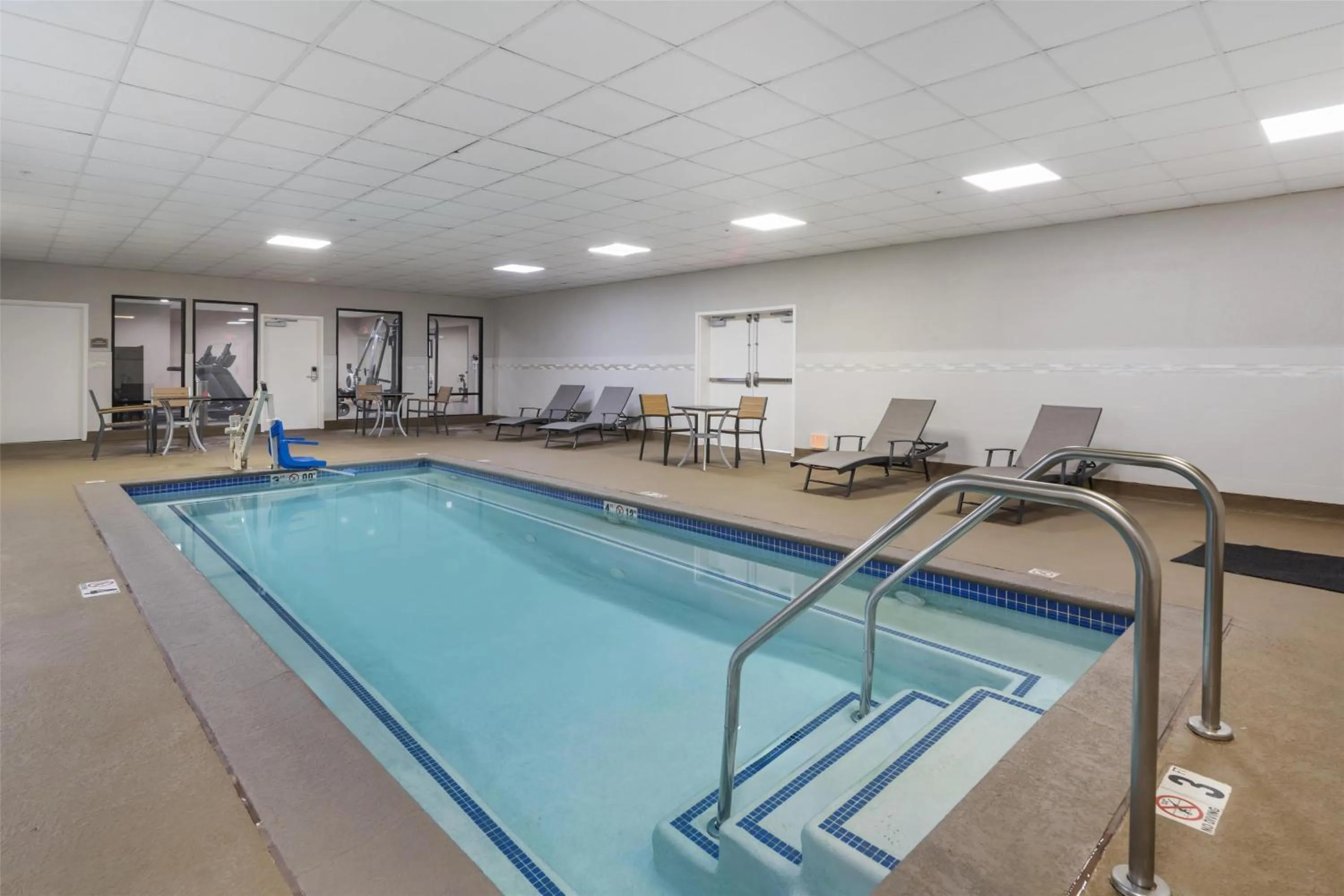 Pool view in Best Western Plus Hotel at the Convention Center