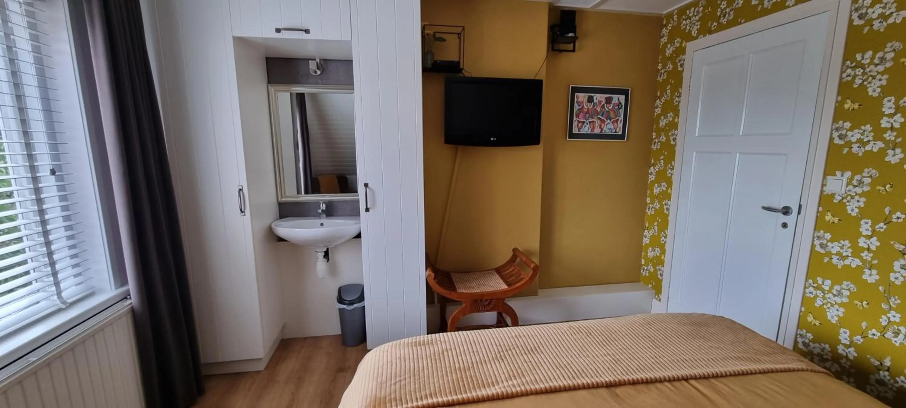 Bedroom, Bed in B&B MaasLandje