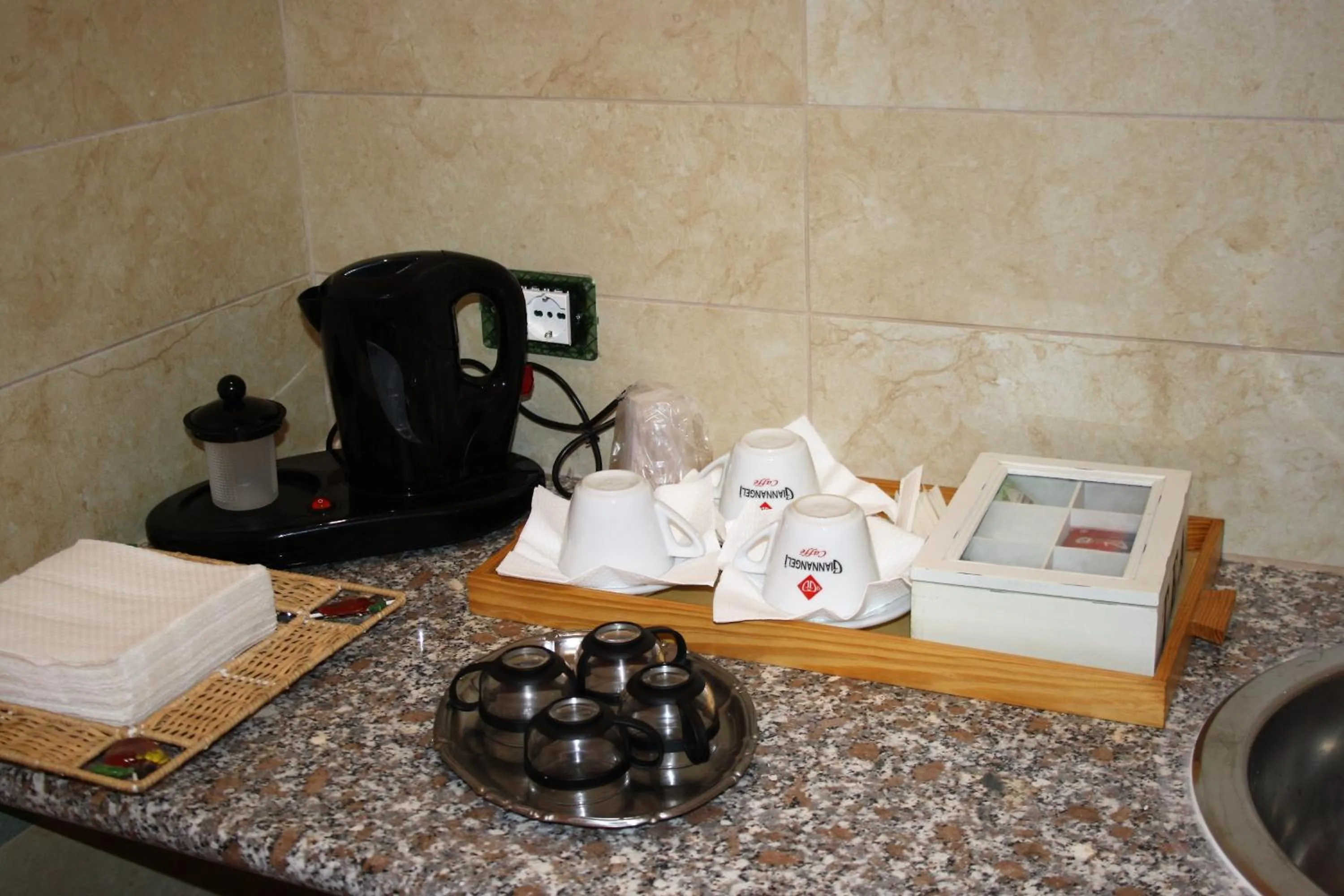 Coffee/tea facilities in Al Seminario