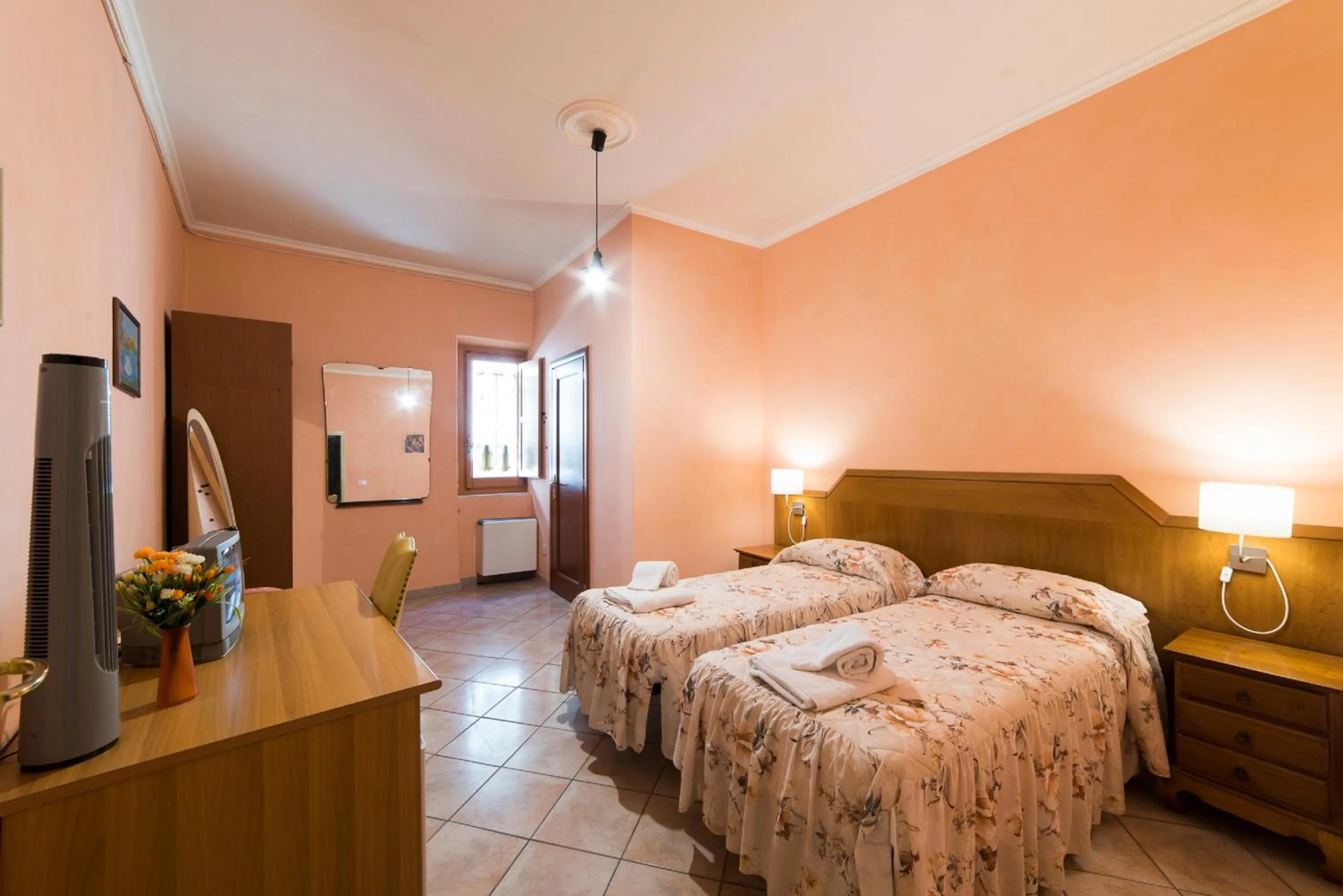 Photo of the whole room, Bed in Al Seminario