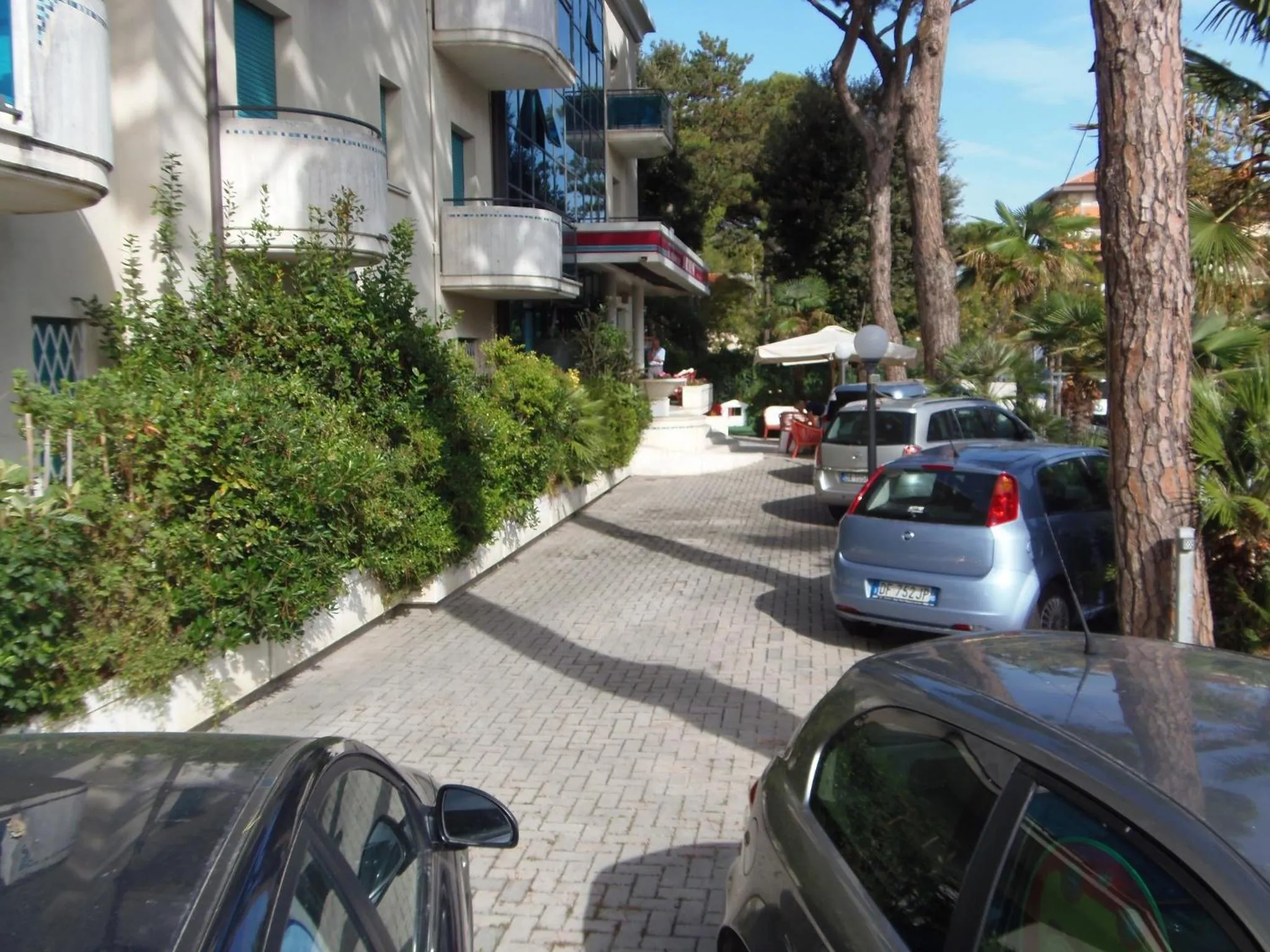 Day in Residence Aries