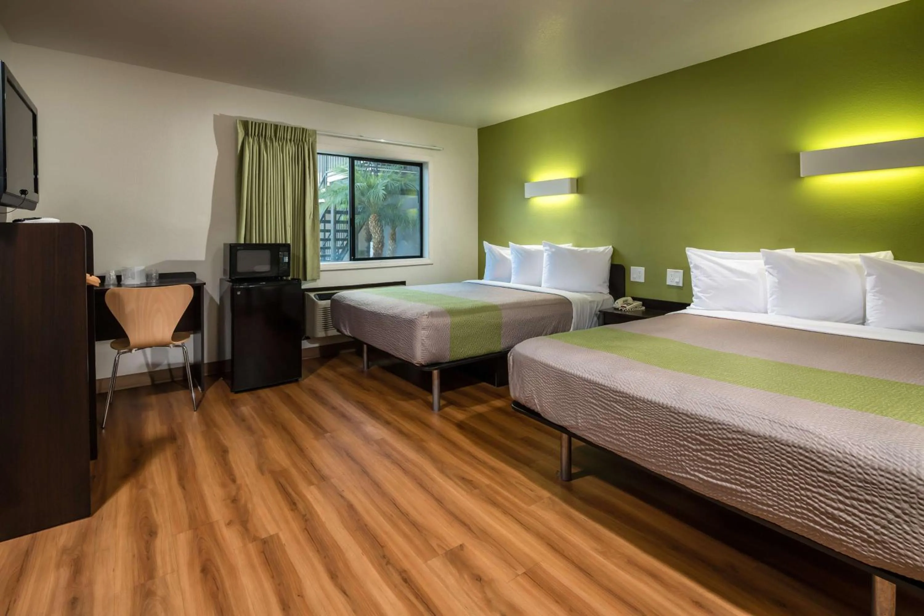 TV and multimedia in Motel 6-Canoga Park, CA