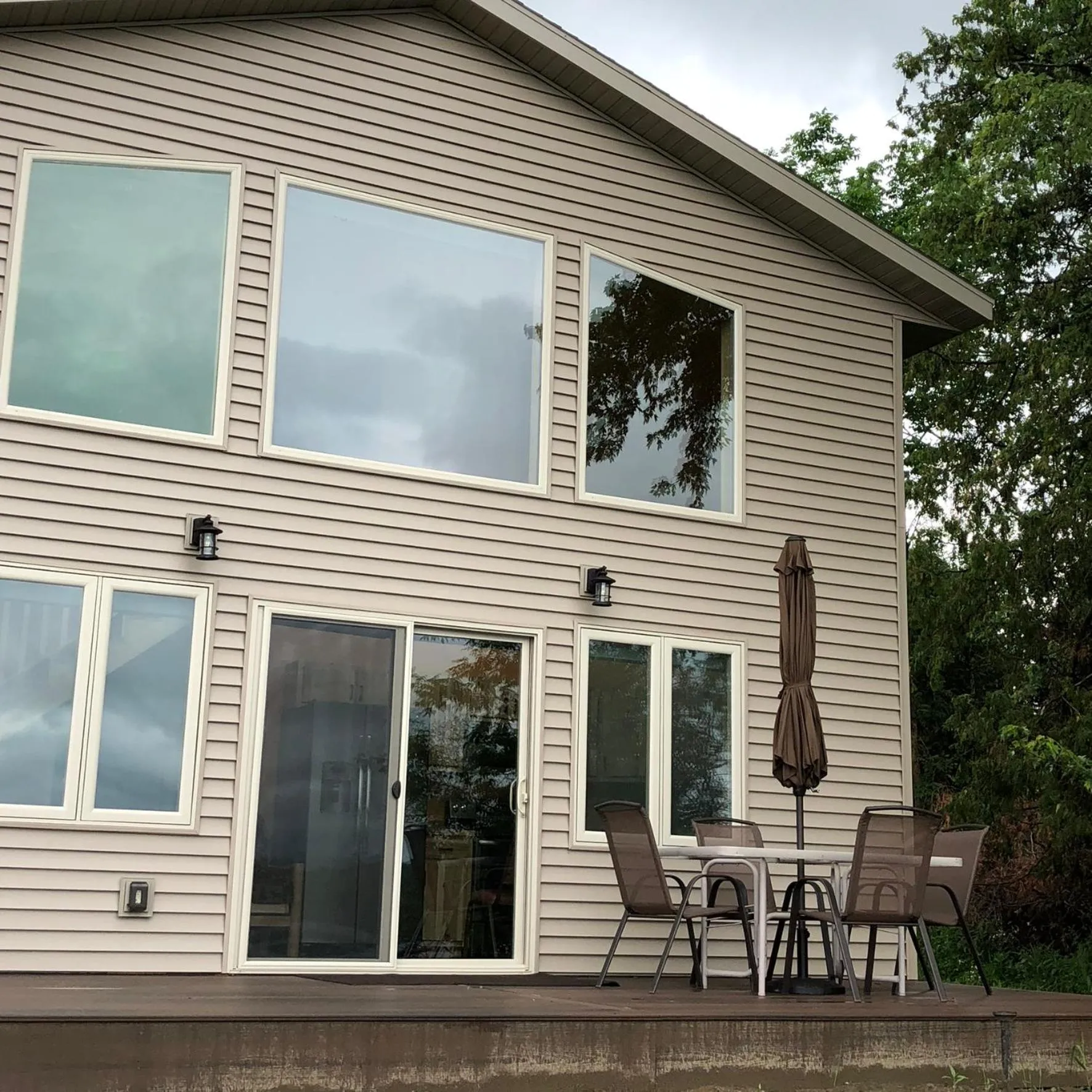 Property building in Blue Moon Resort & Motel