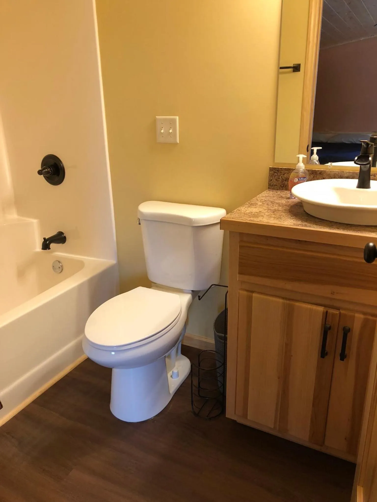 Bathroom in Blue Moon Resort & Motel