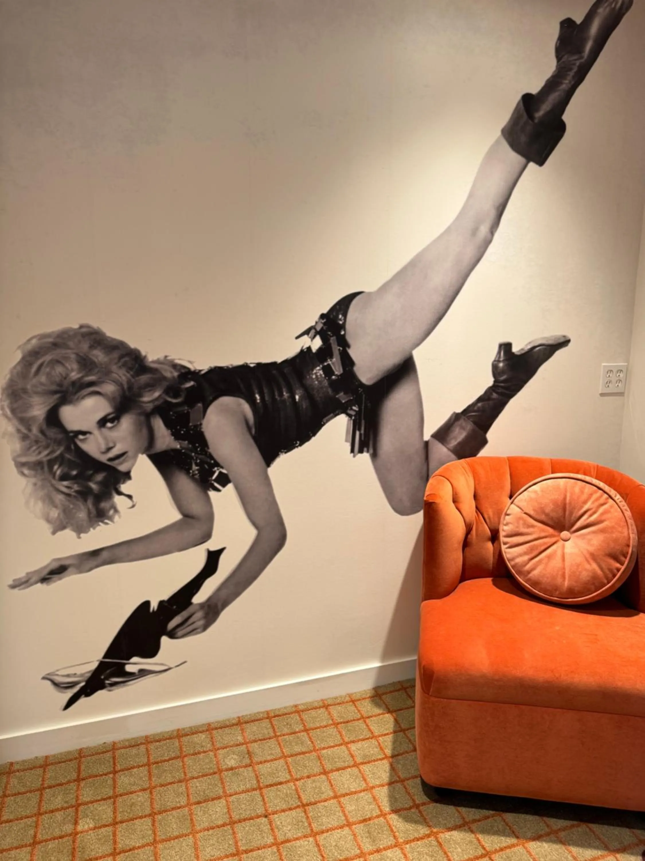 Living room in The Hollywood Franklin Hotel near Universal Studios