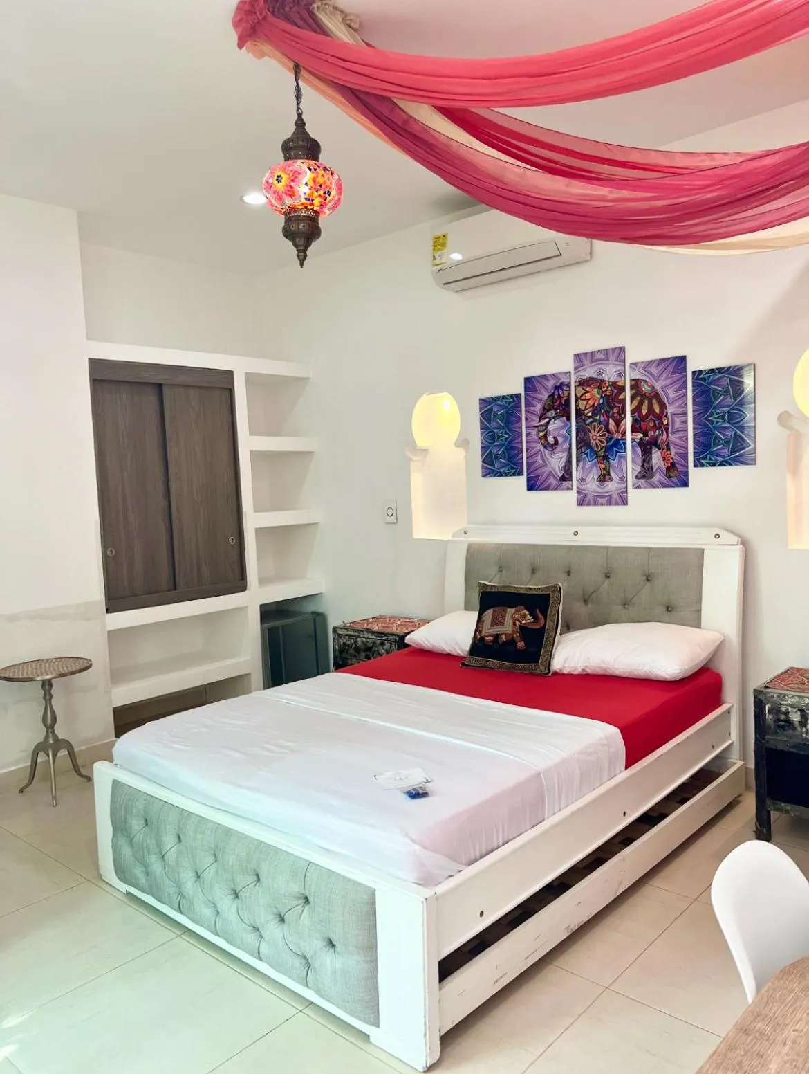 Photo of the whole room, Bed in Ritacuba House Boutique