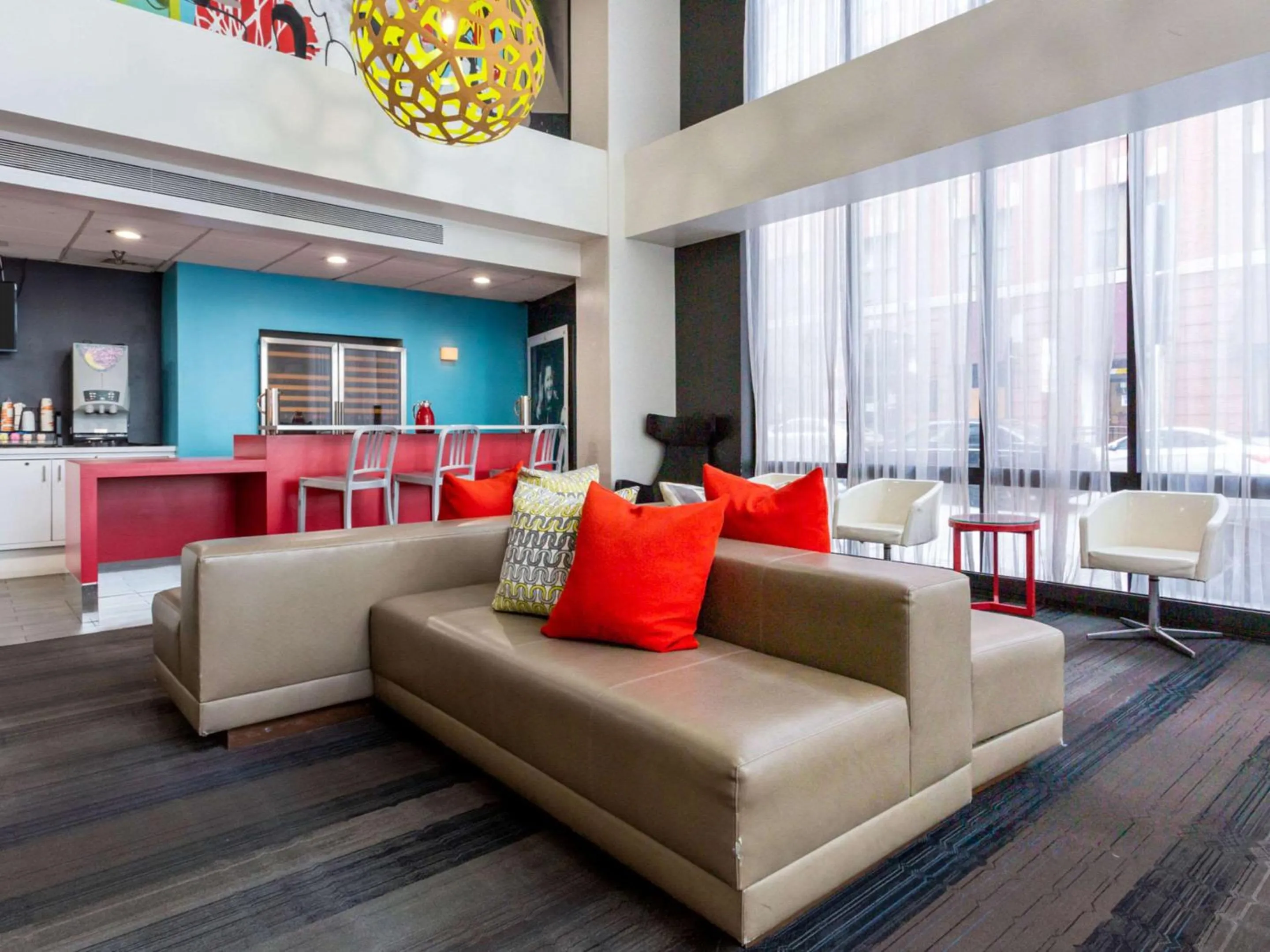 Lobby or reception in Comfort Inn & Suites Baltimore Inner Harbor