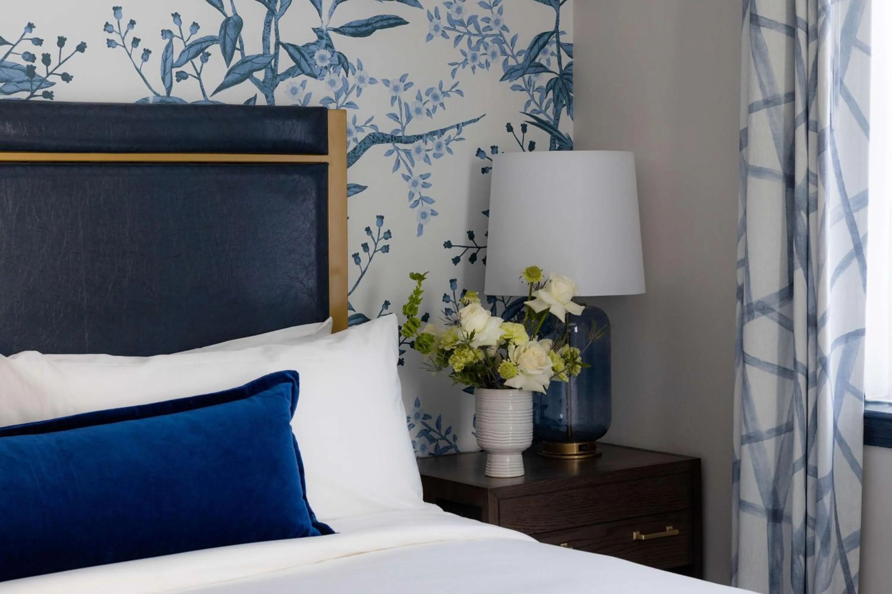 Bed in Admiral Fell Inn Baltimore Harbor, Ascend Hotel Collection