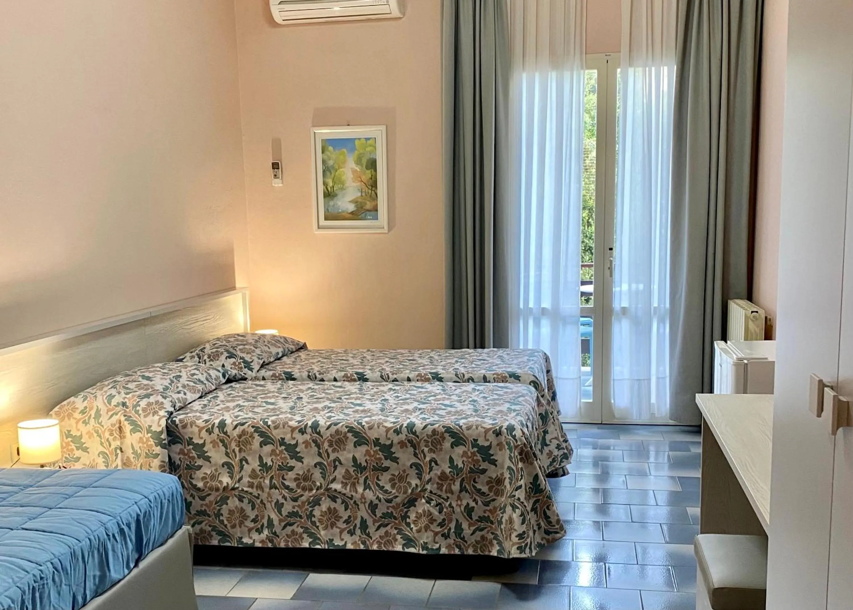 Bedroom, Bed in Eden Park Hotel