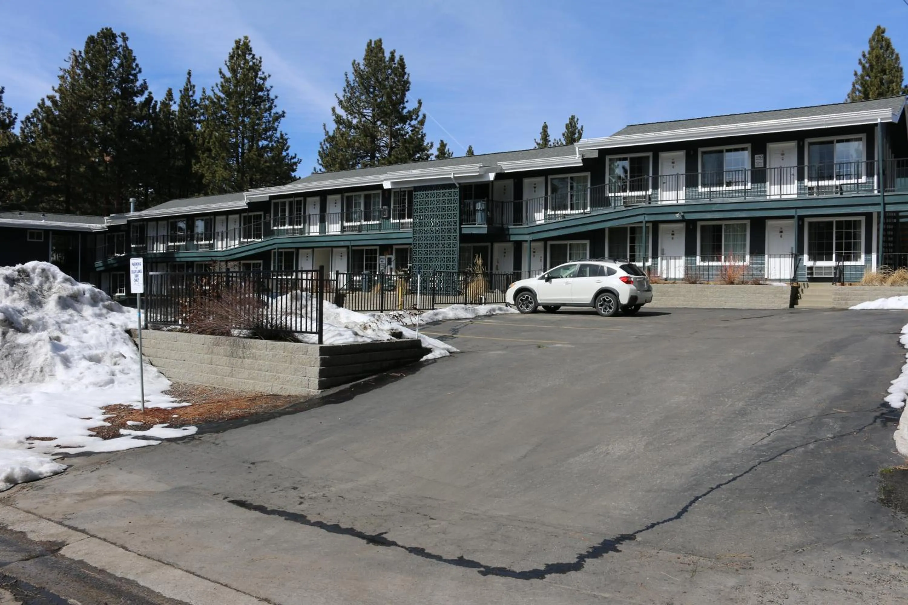 Property building in Bluelake Inn @ Heavenly Village