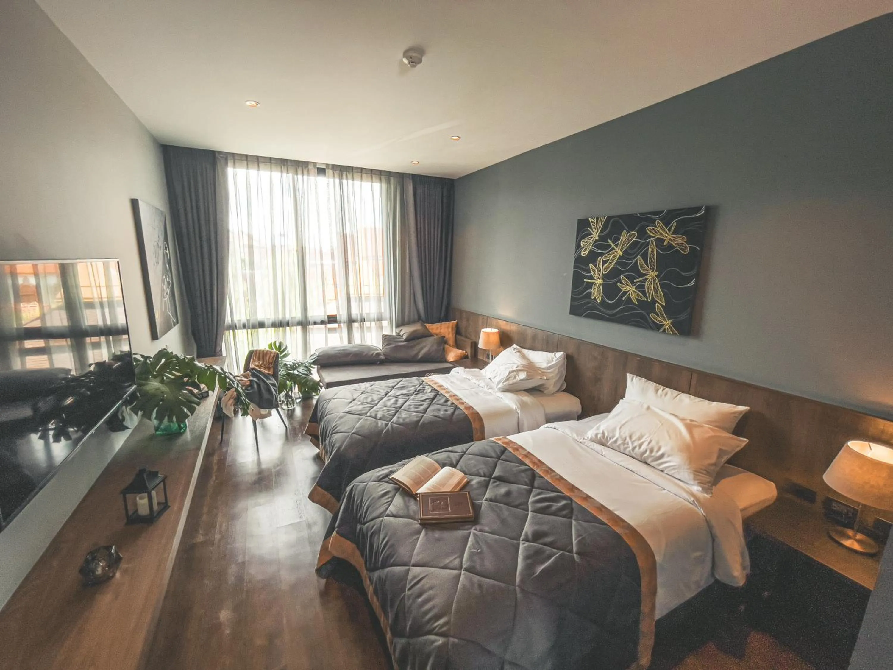 Photo of the whole room, Bed in Spice House