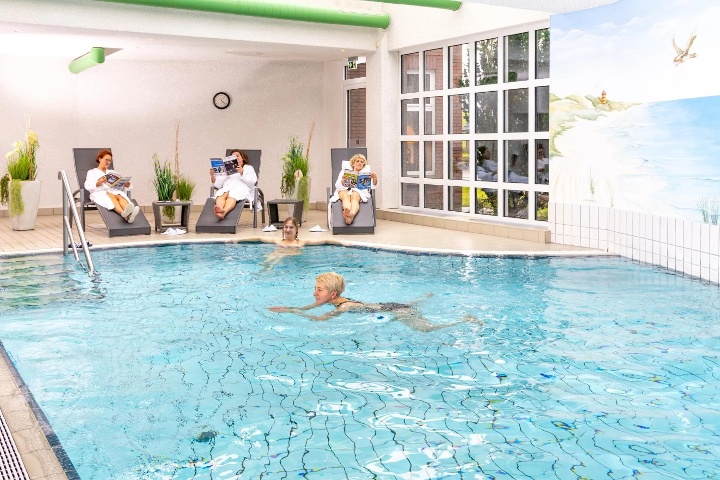 Swimming pool in Hotel Regina Maris
