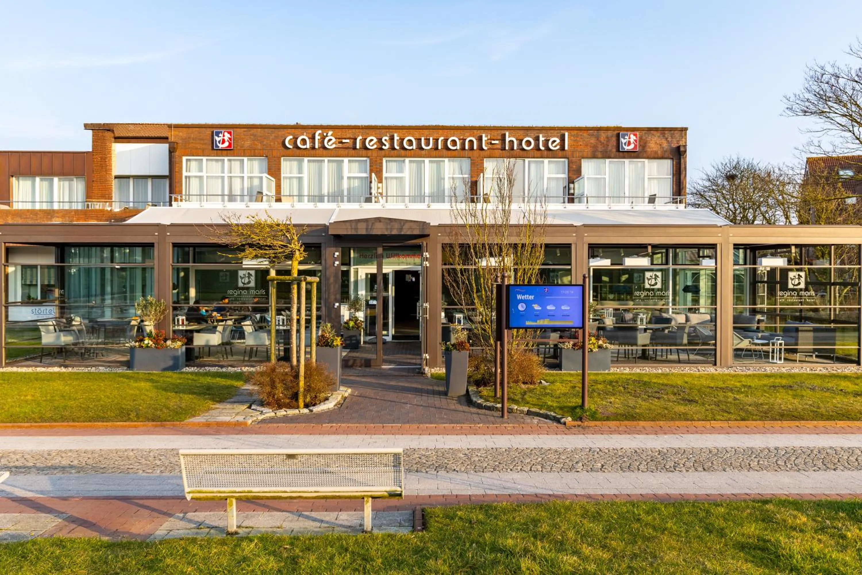 Property building in Hotel Regina Maris