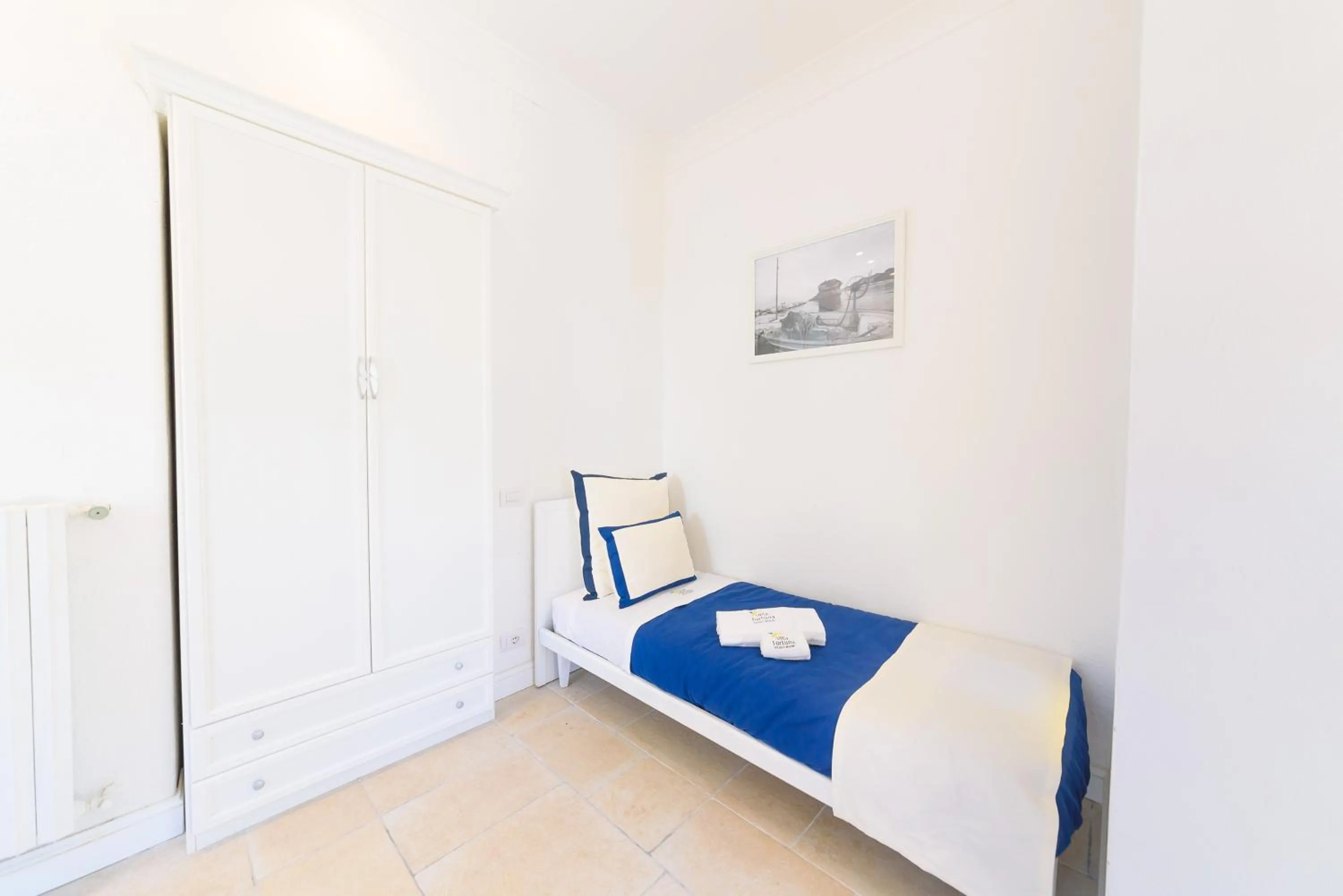 Bed in Villa Fortuna Holiday Resort