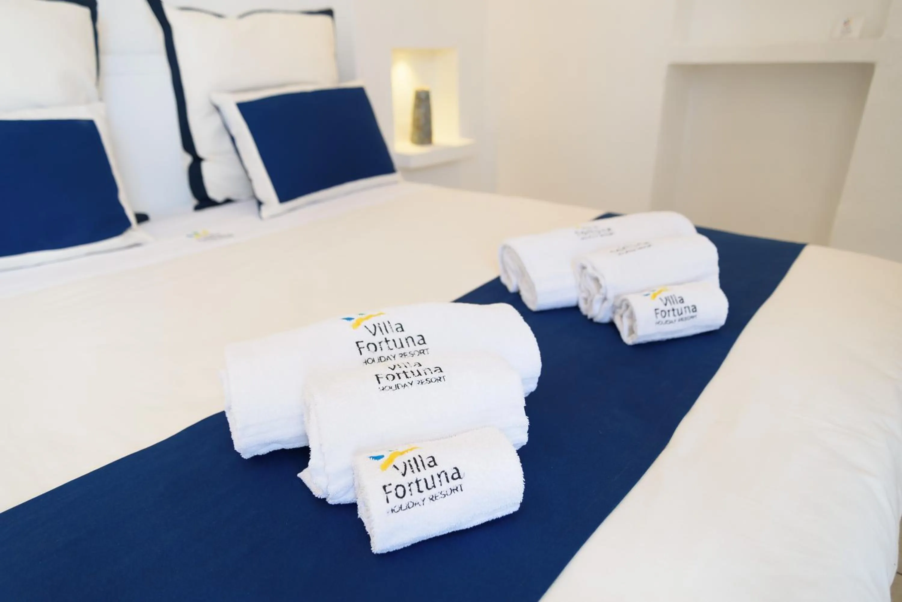 Bed in Villa Fortuna Holiday Resort