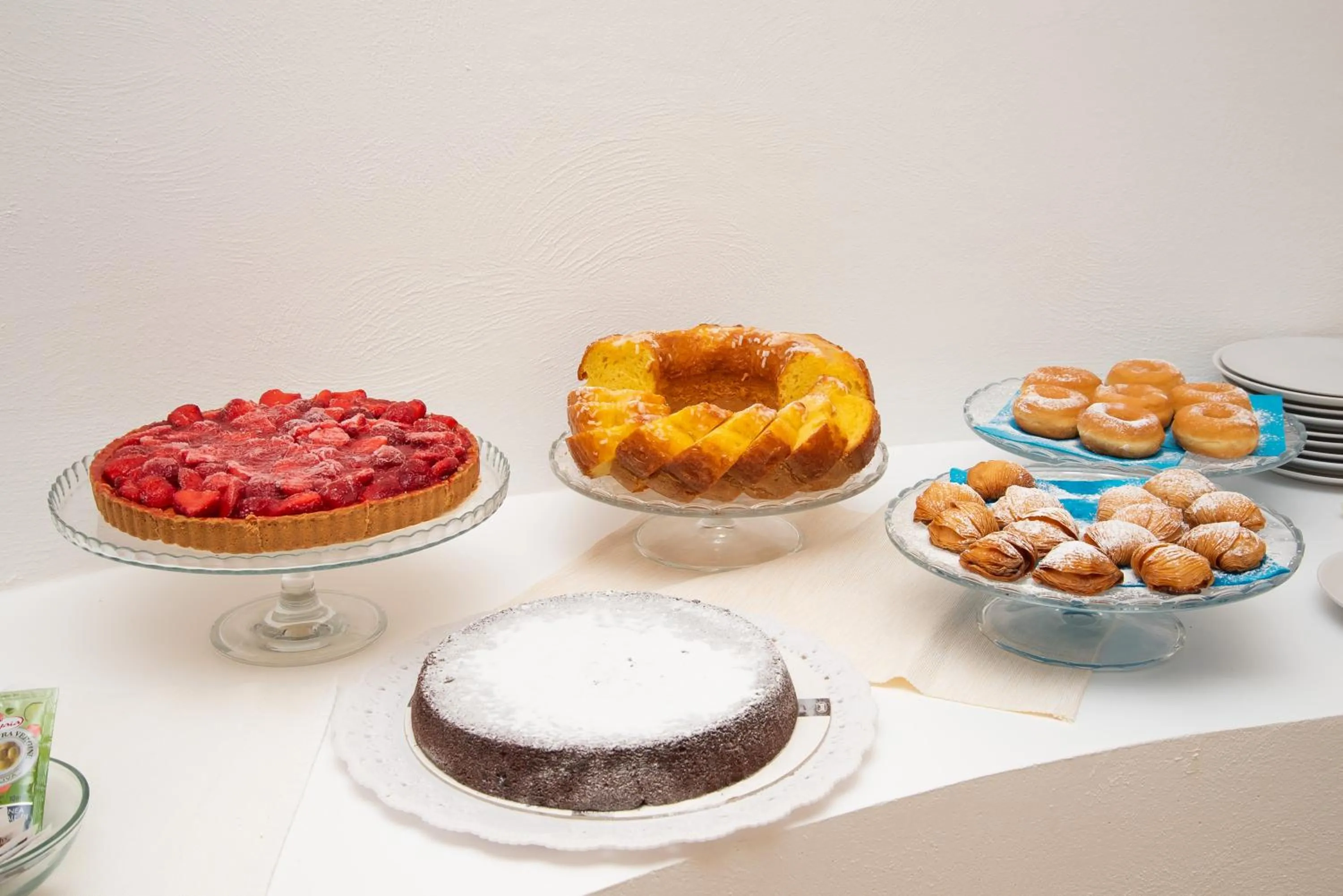 Food and drinks in Villa Fortuna Holiday Resort