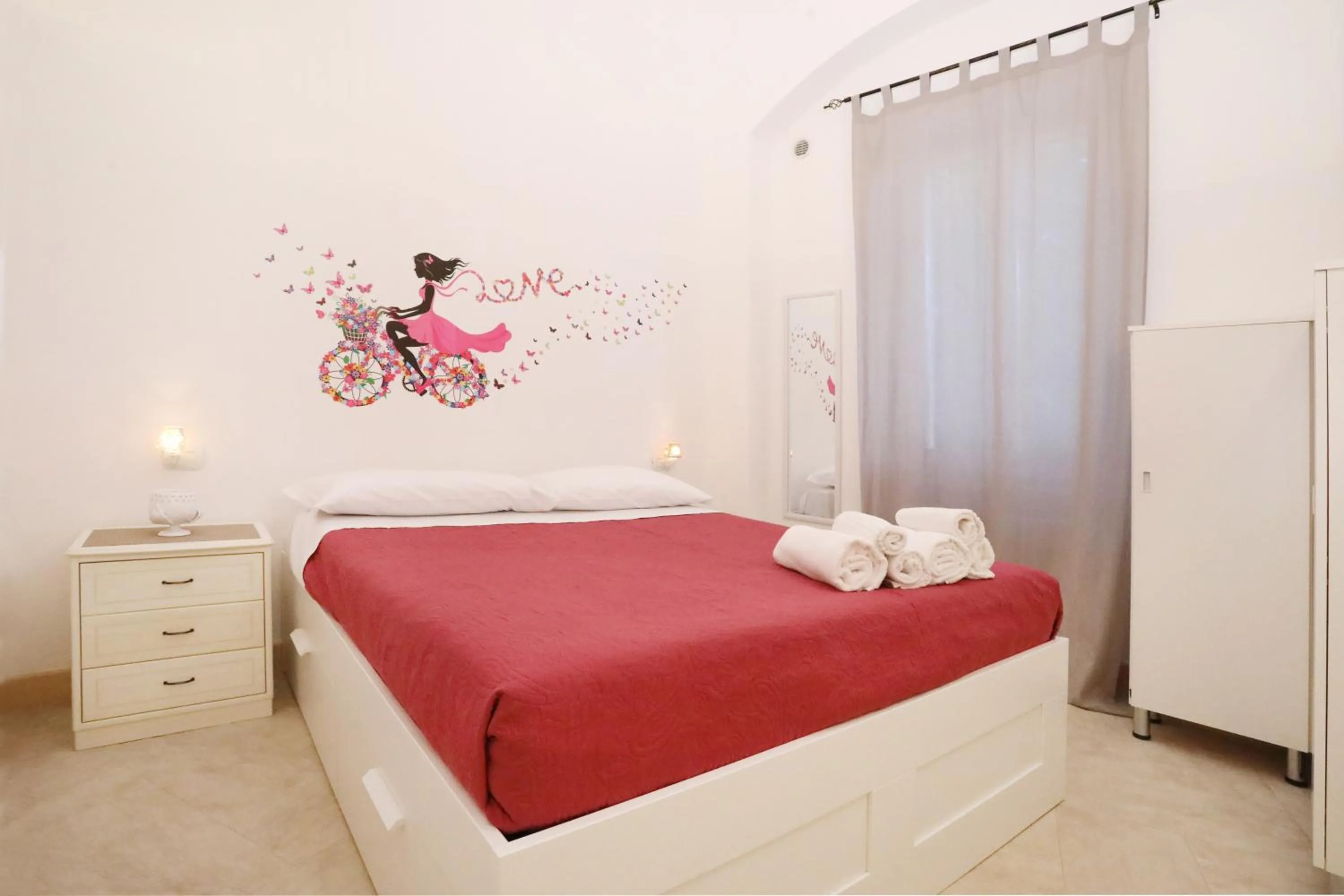 Photo of the whole room, Bed in Villa Rosato