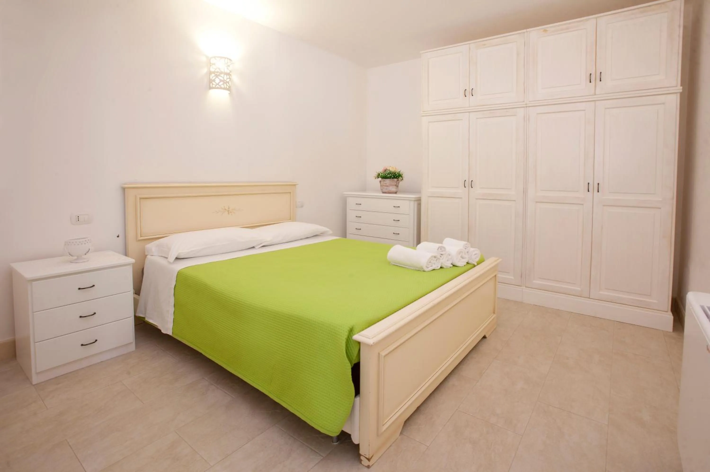 Photo of the whole room, Bed in Villa Rosato