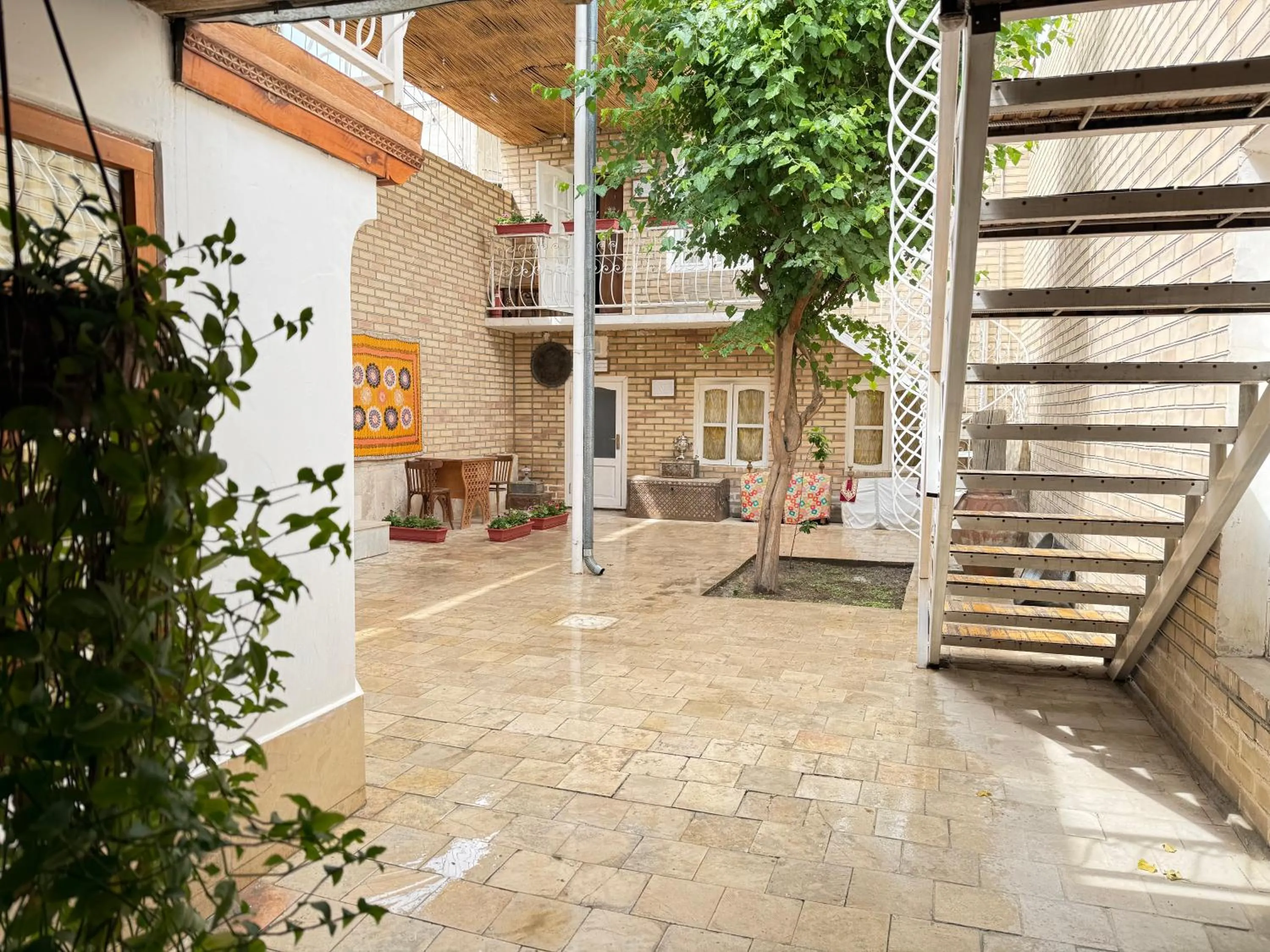 Patio in Usman Heritage