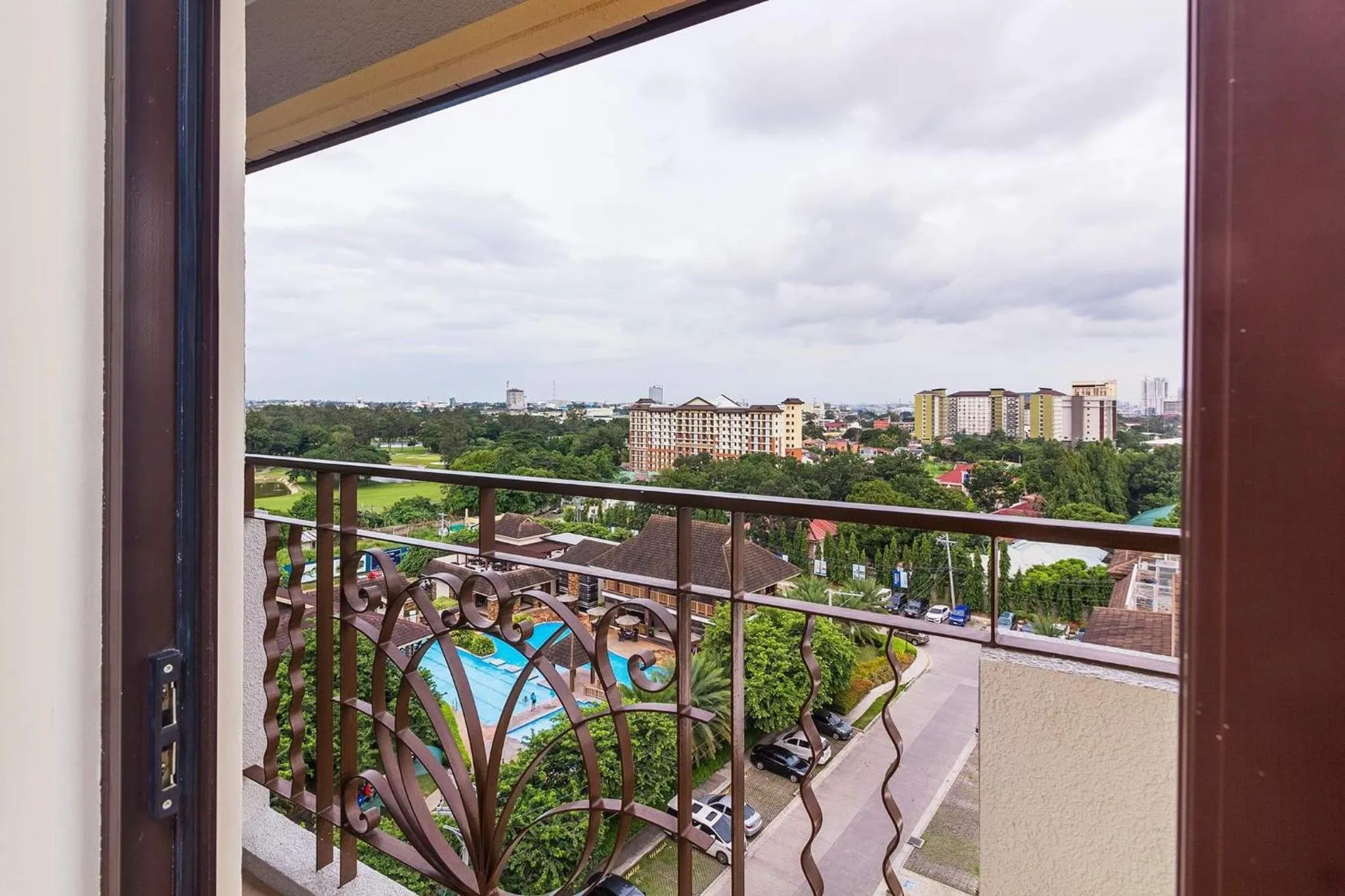 Balcony/Terrace in Evania by J&J Homes 2BR Unit At One Oasis Cebu