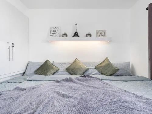 Evania by J&J Homes 2BR Unit At One Oasis Cebu