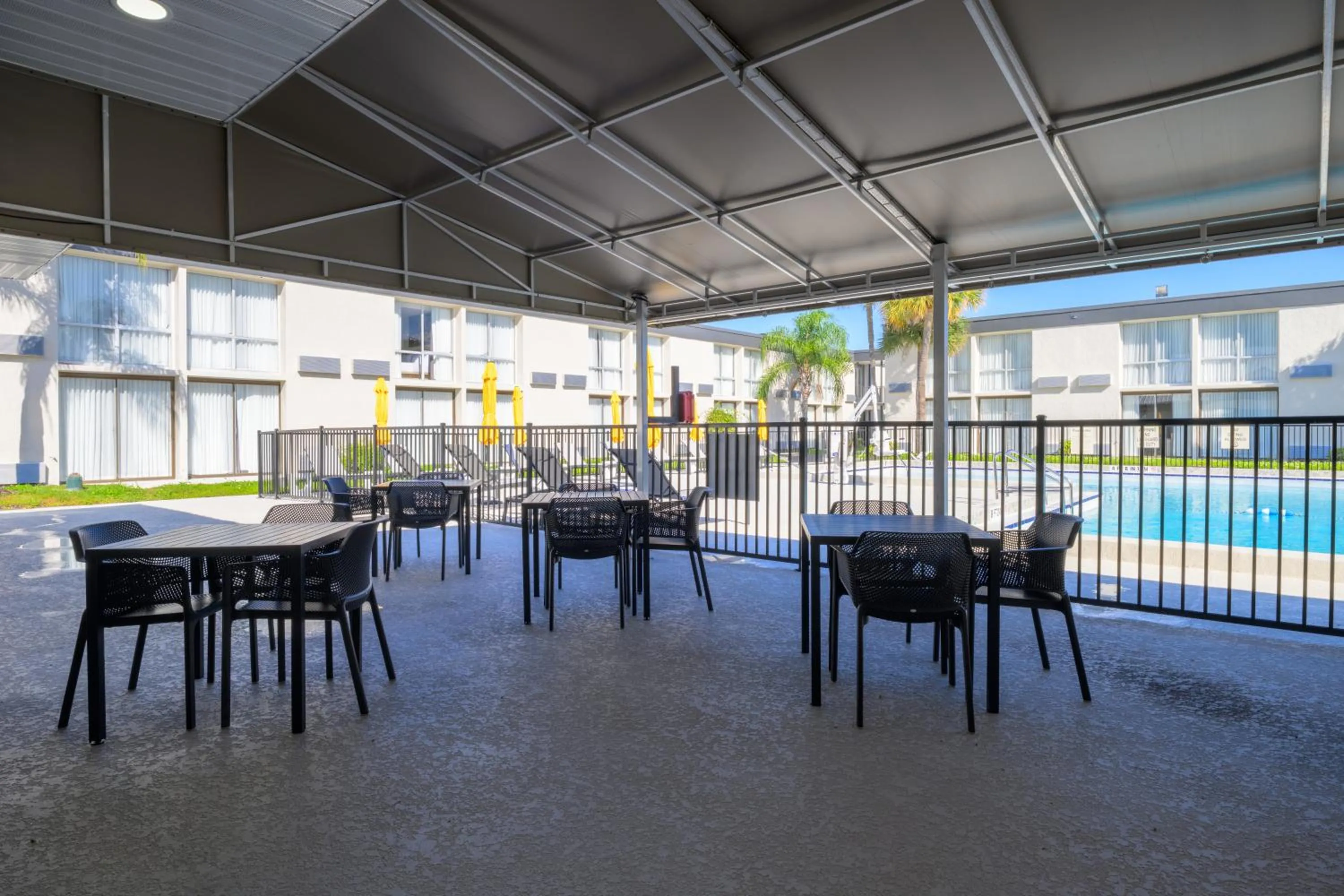 Breakfast in B&B HOTEL Orlando International Drive near Universal - Newly Renovated!