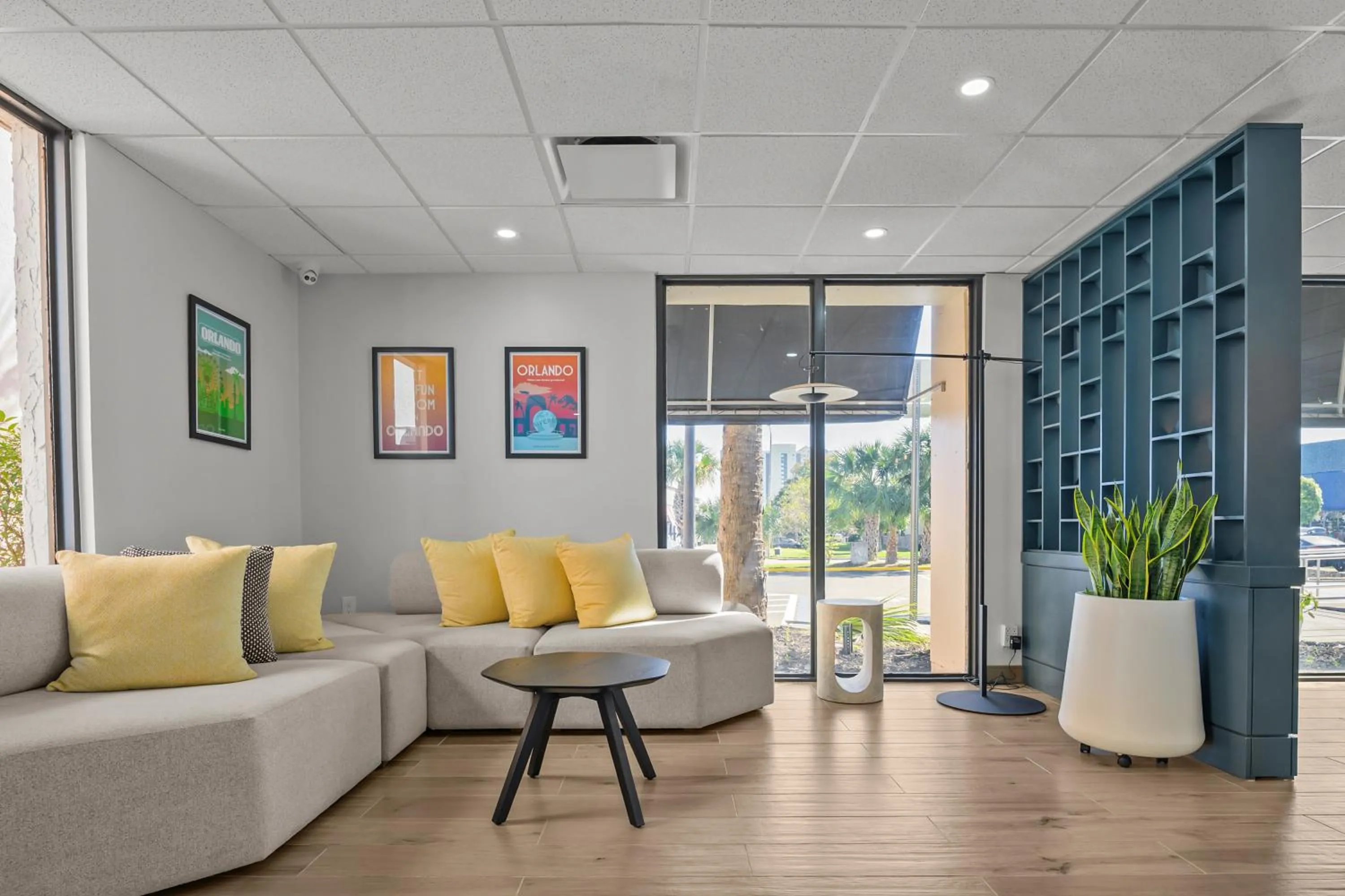 Lobby or reception in B&B HOTEL Orlando International Drive near Universal - Newly Renovated!