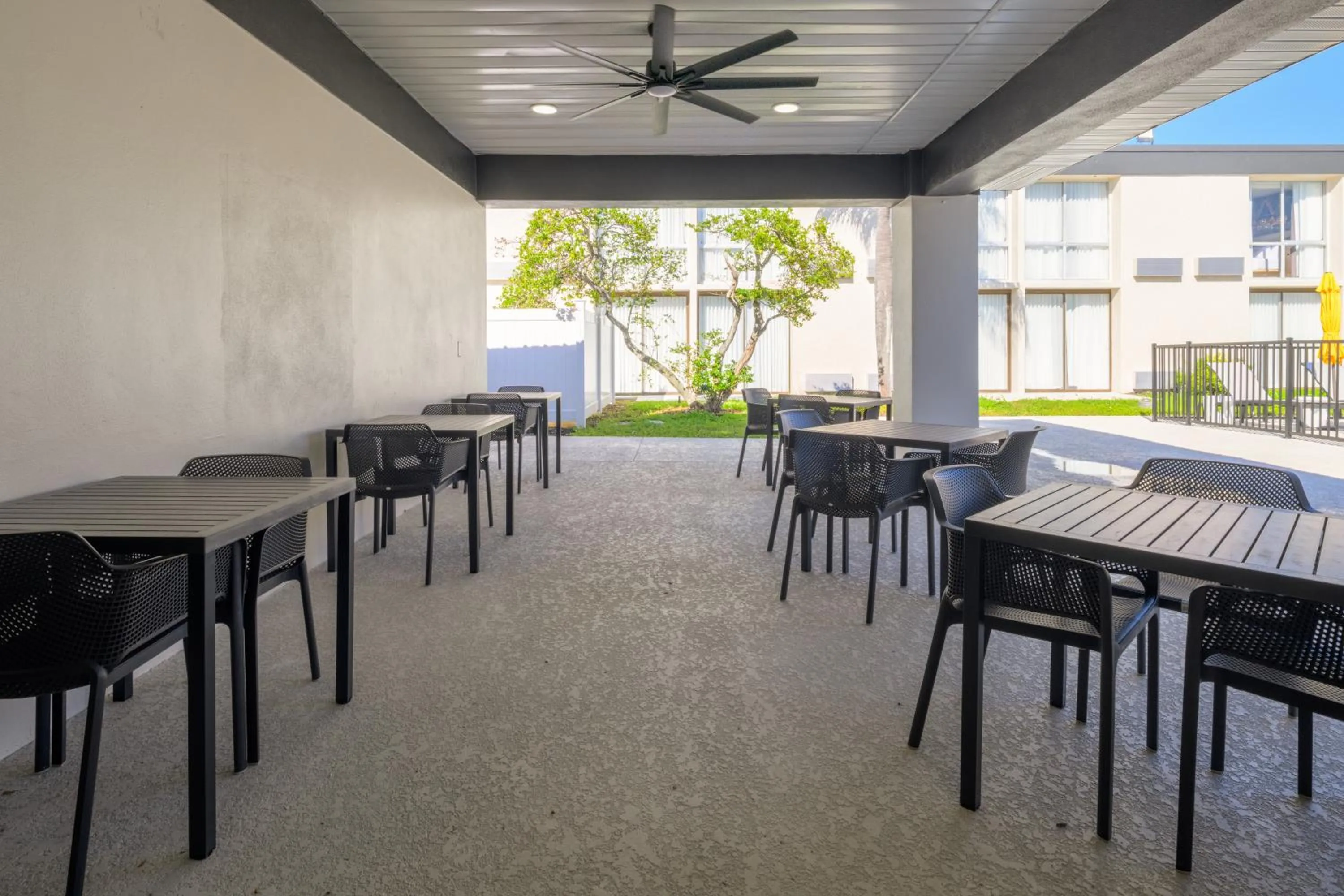 Breakfast in B&B HOTEL Orlando International Drive near Universal - Newly Renovated!