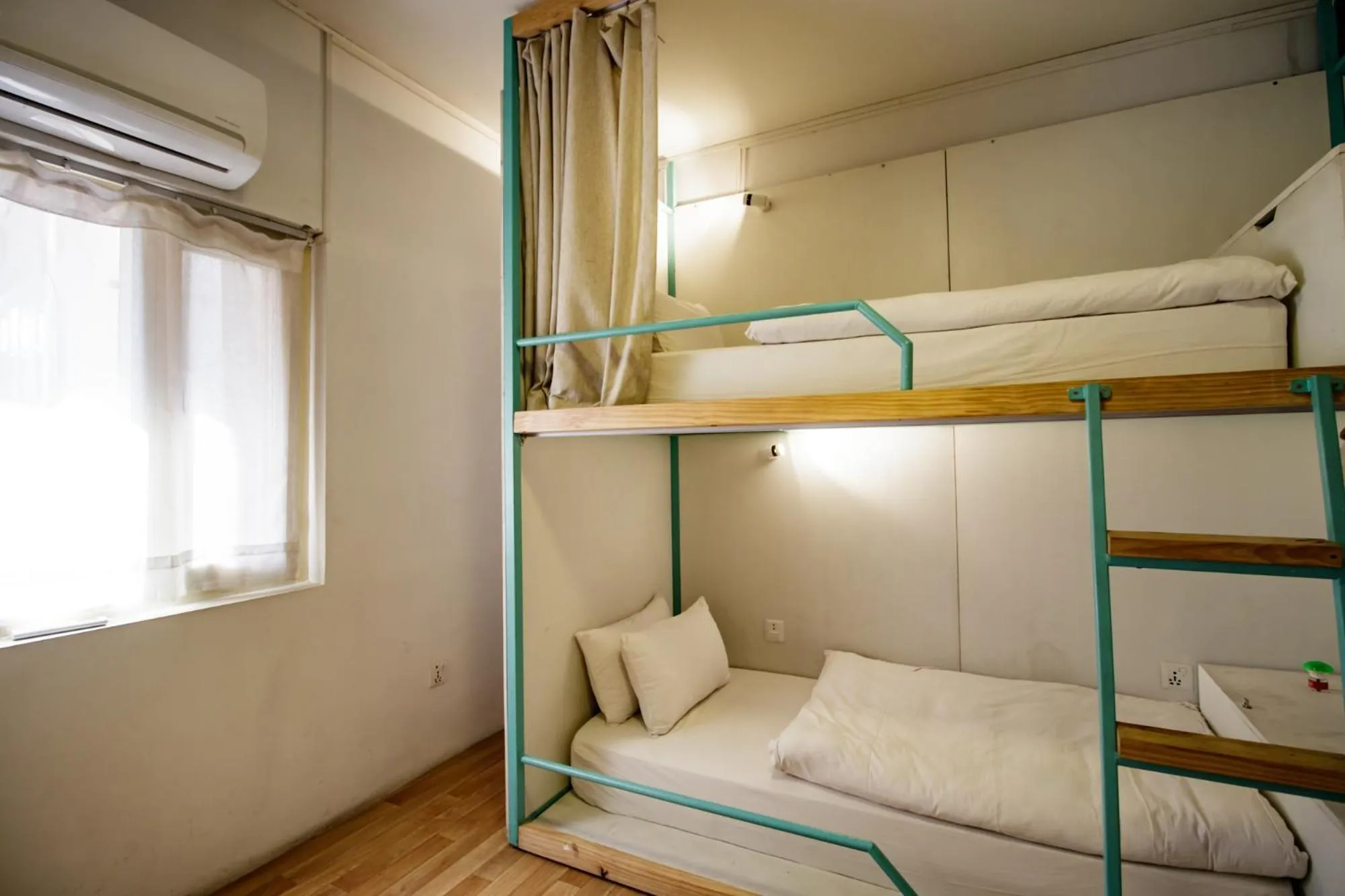 Bed in Nextdoor Patan