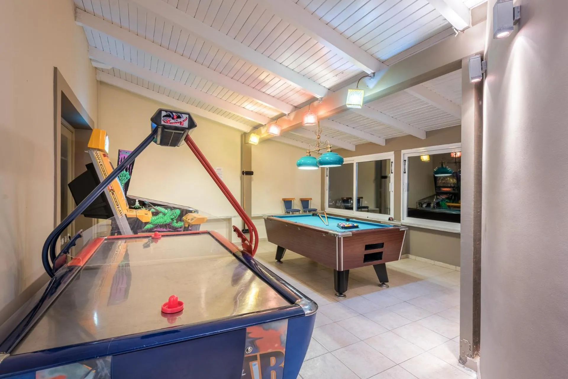 Activities in Dennys Inn Hotel